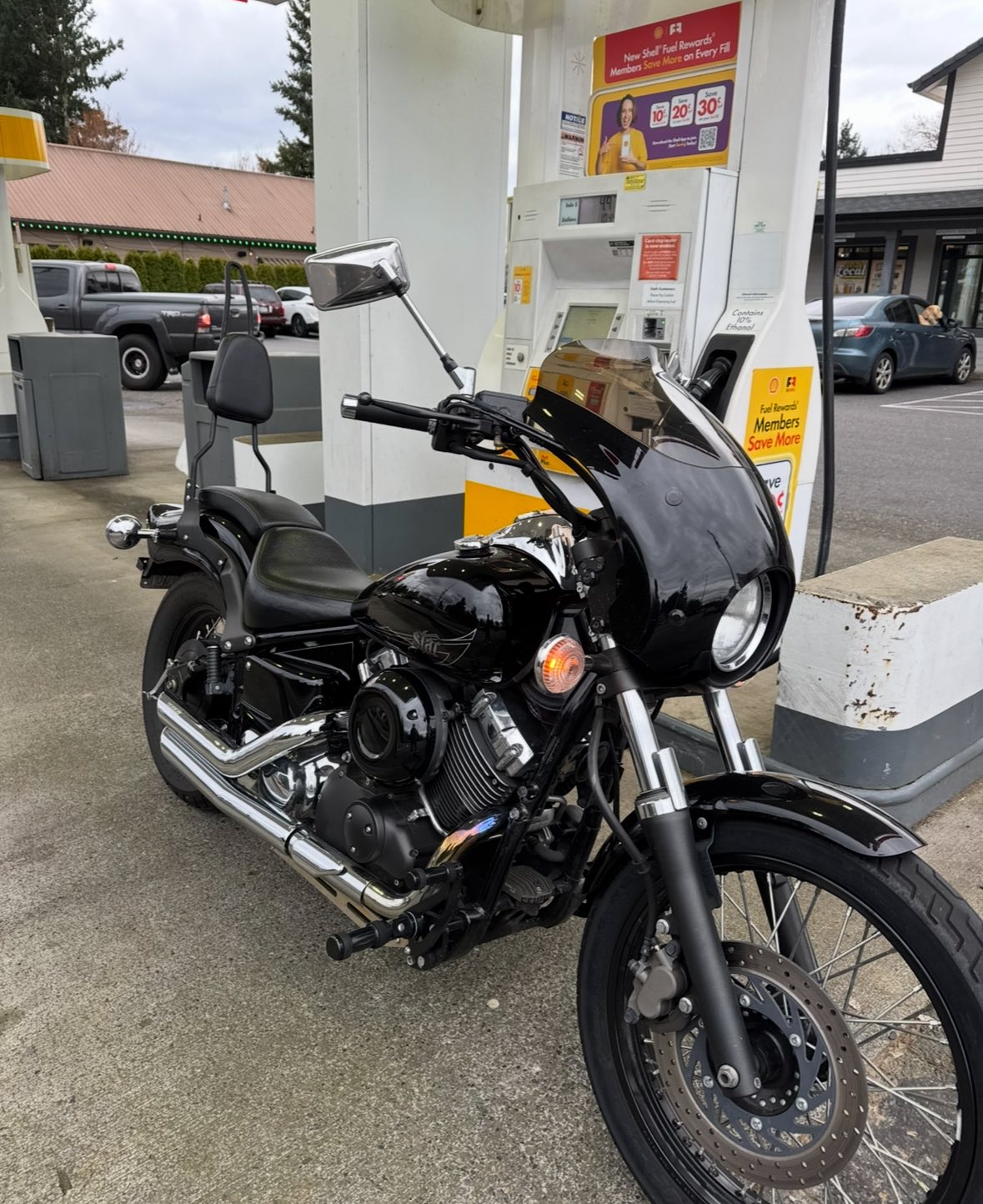Stolen black Yamaha V Star 650 in SE Portland