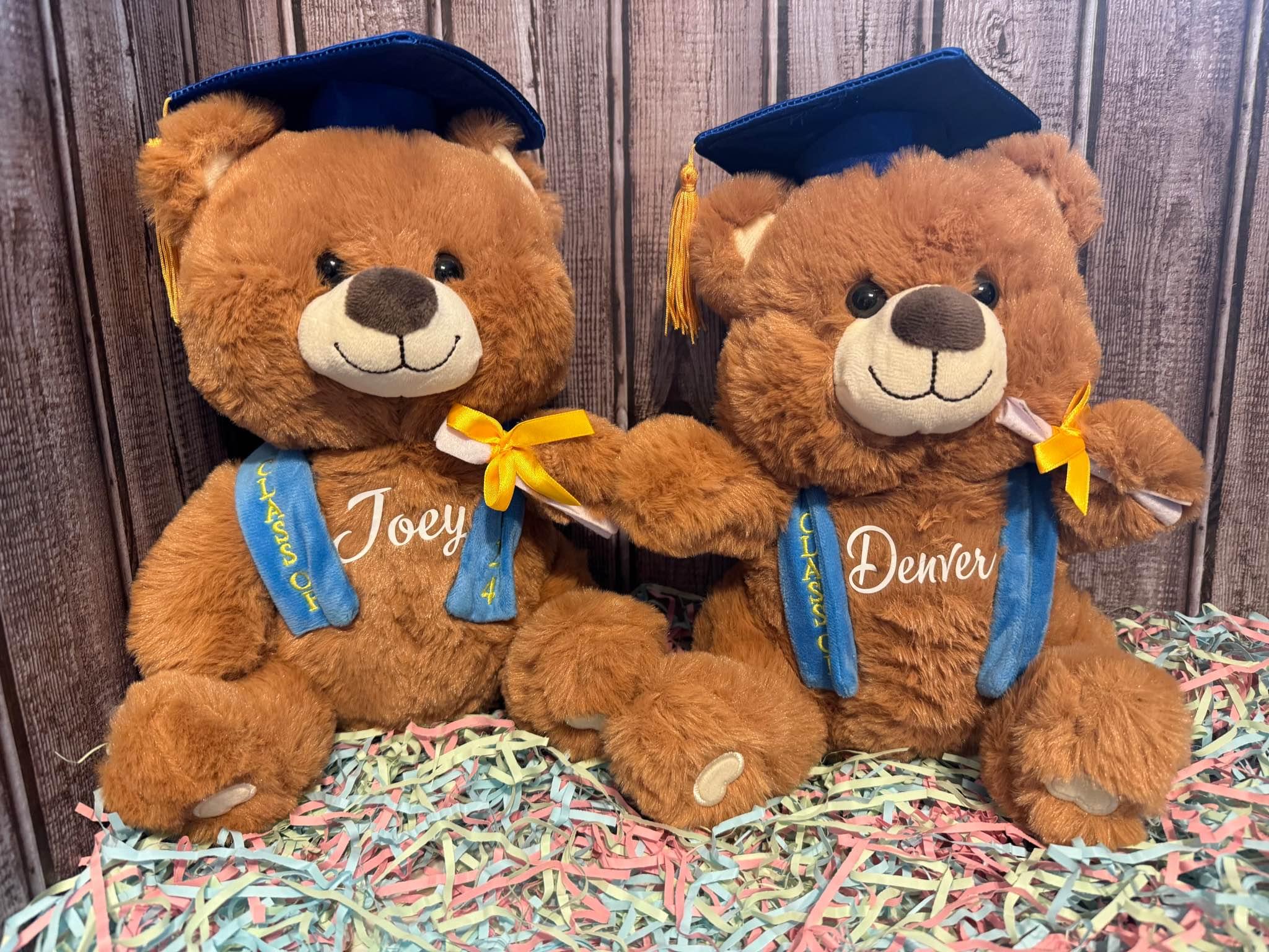 Personalized Graduation Bear Class Of 2023 - Teddy With Heart & Bow, Custom Text/Name, 8 Inch