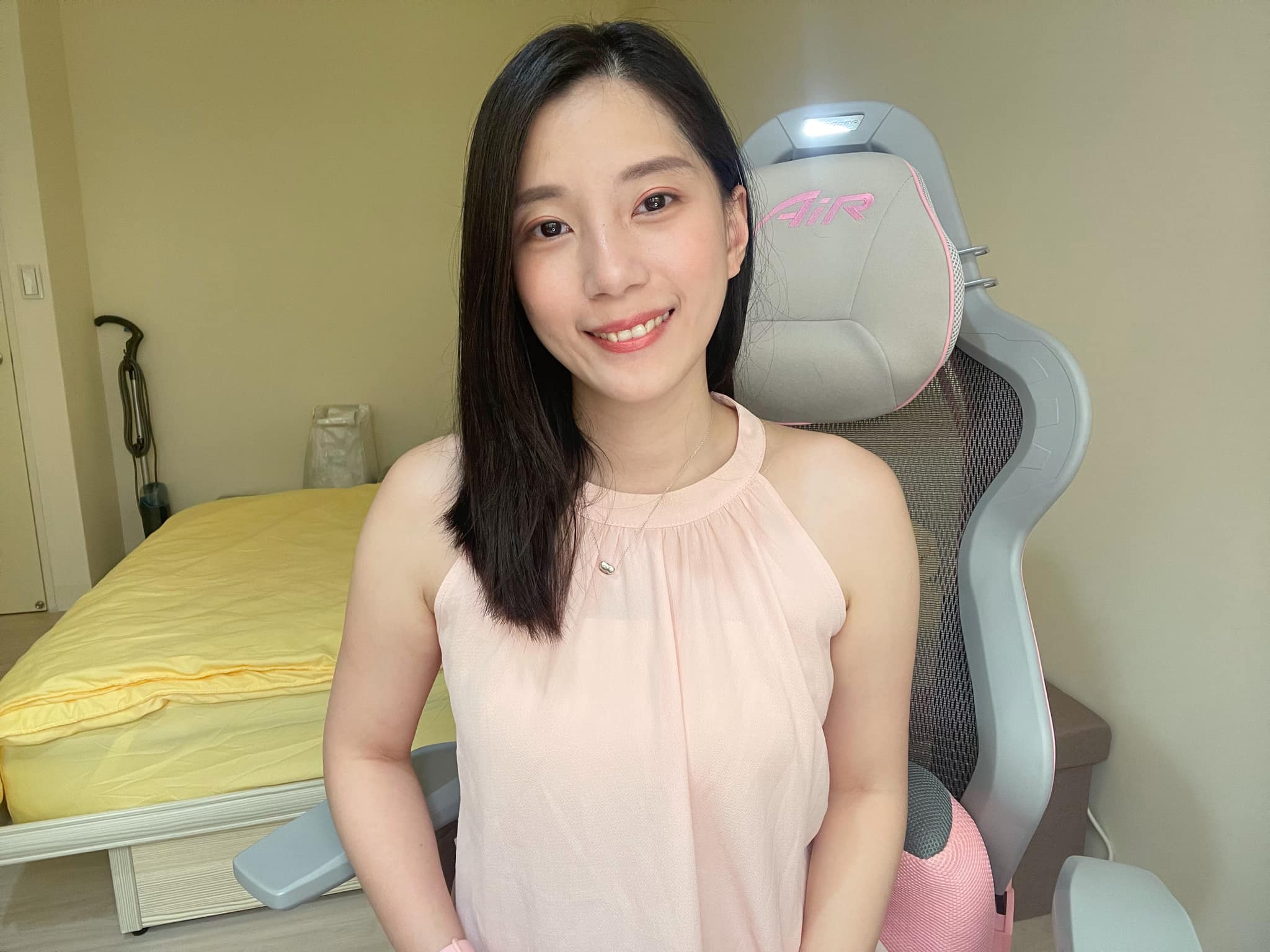 梨又 Liyo - 大家安安 粉專要長草了 來除一下XDD #辣机製造所 #梨又 | Facebook