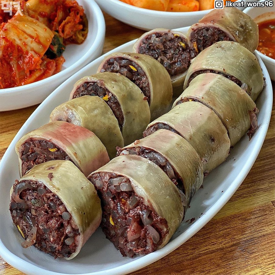 먹킷리스트 - 생활의 달인에도 나온 합정역 찐맛집 시골순대! 이집은 국밥보다 막창순대 먹으로 오는거라던데... | Facebook