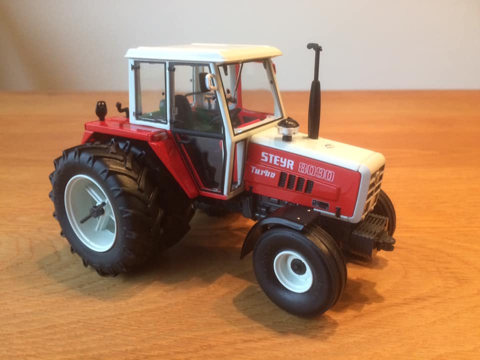 Maquette Tracteur Steyr 8090 Super Elite - Marge Models - Échelle 1/32 - NEUVE