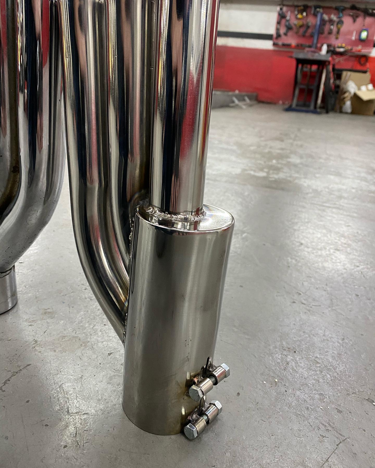 Dcc Racing - Un cliente nos trae esta cola de una Honda...