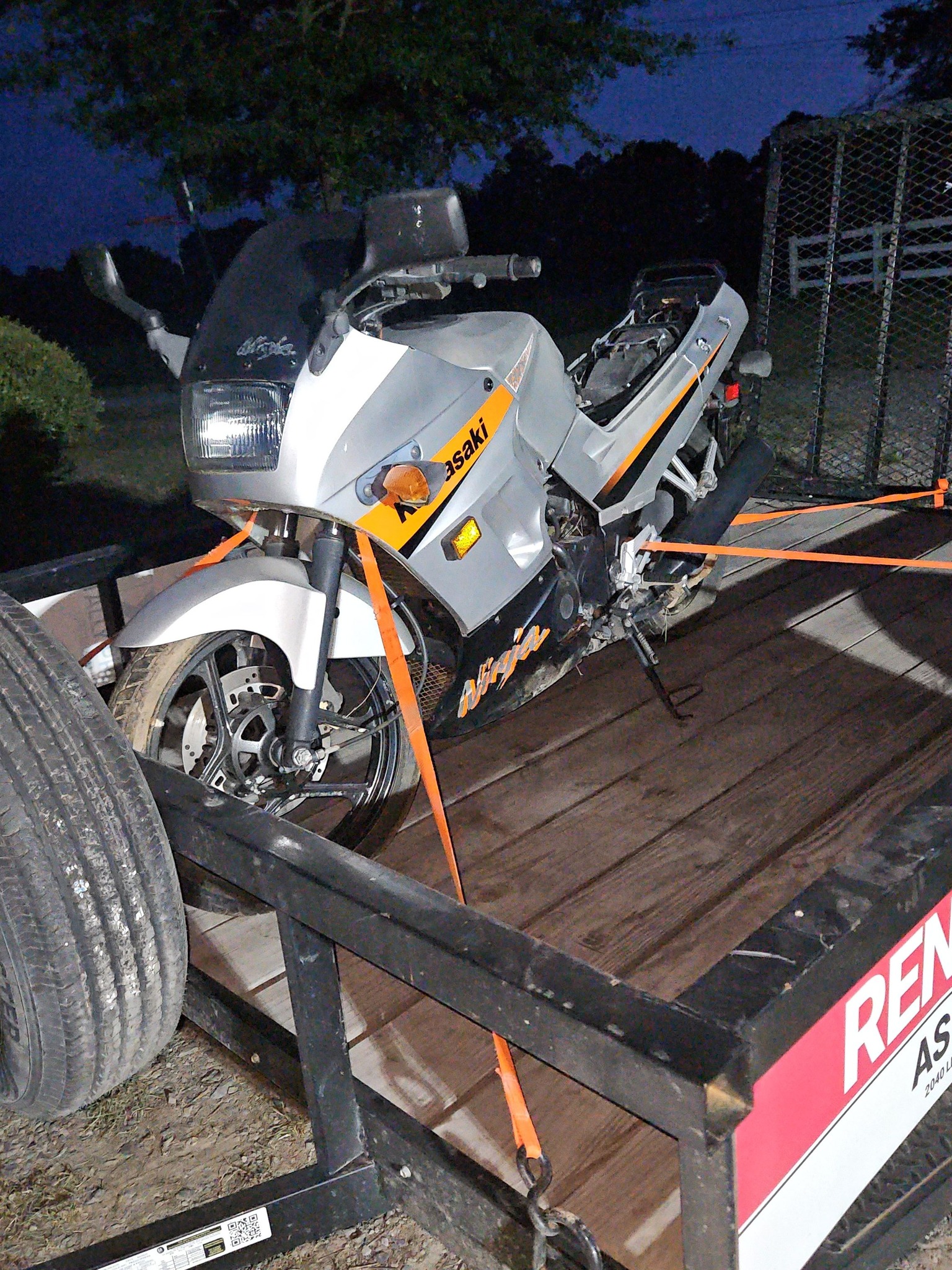 2004 Kawasaki Ninja 250R pickup and comparison