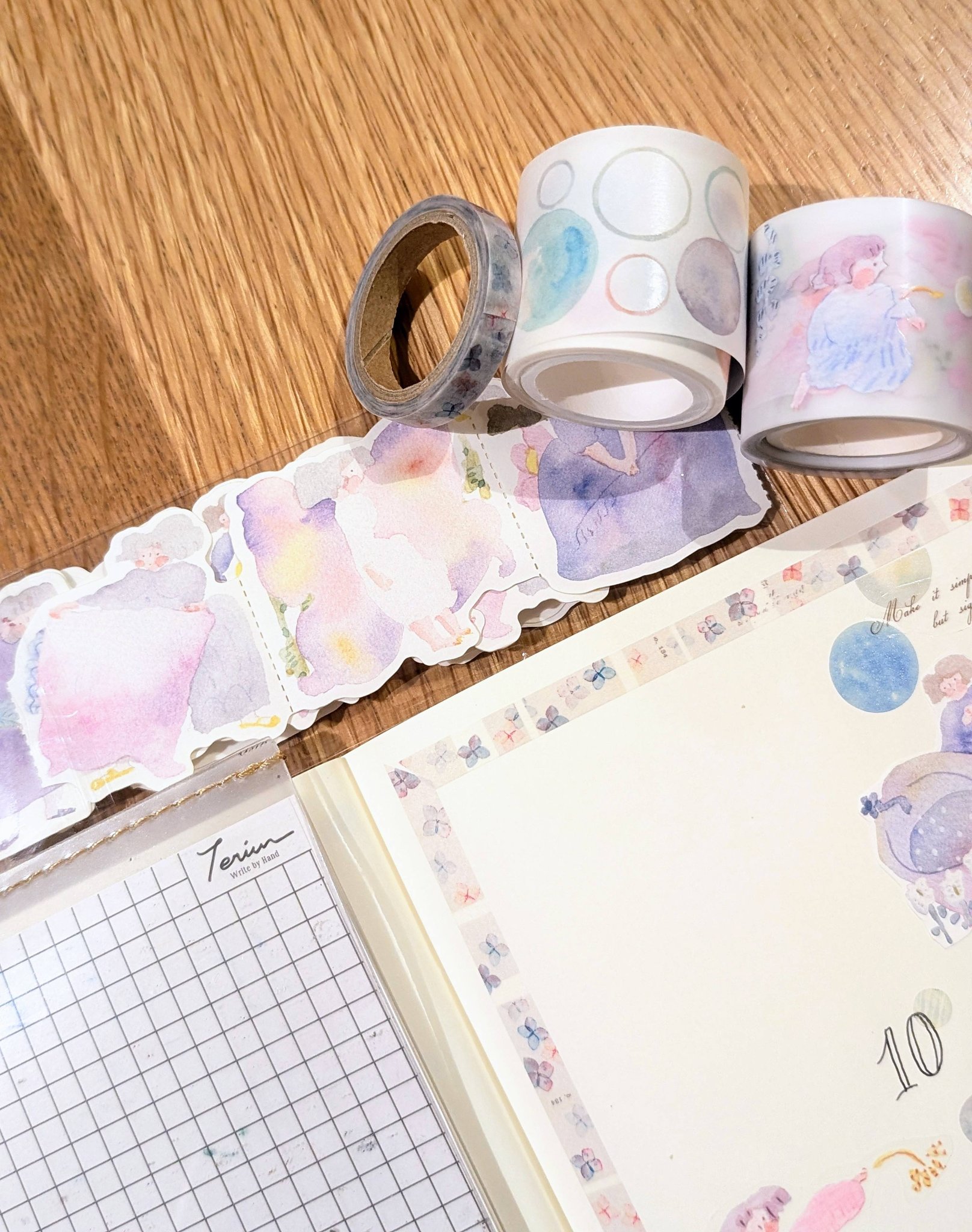 文具女子博のクリームソーダ、ダブルベリーのユニボールワンPを買い