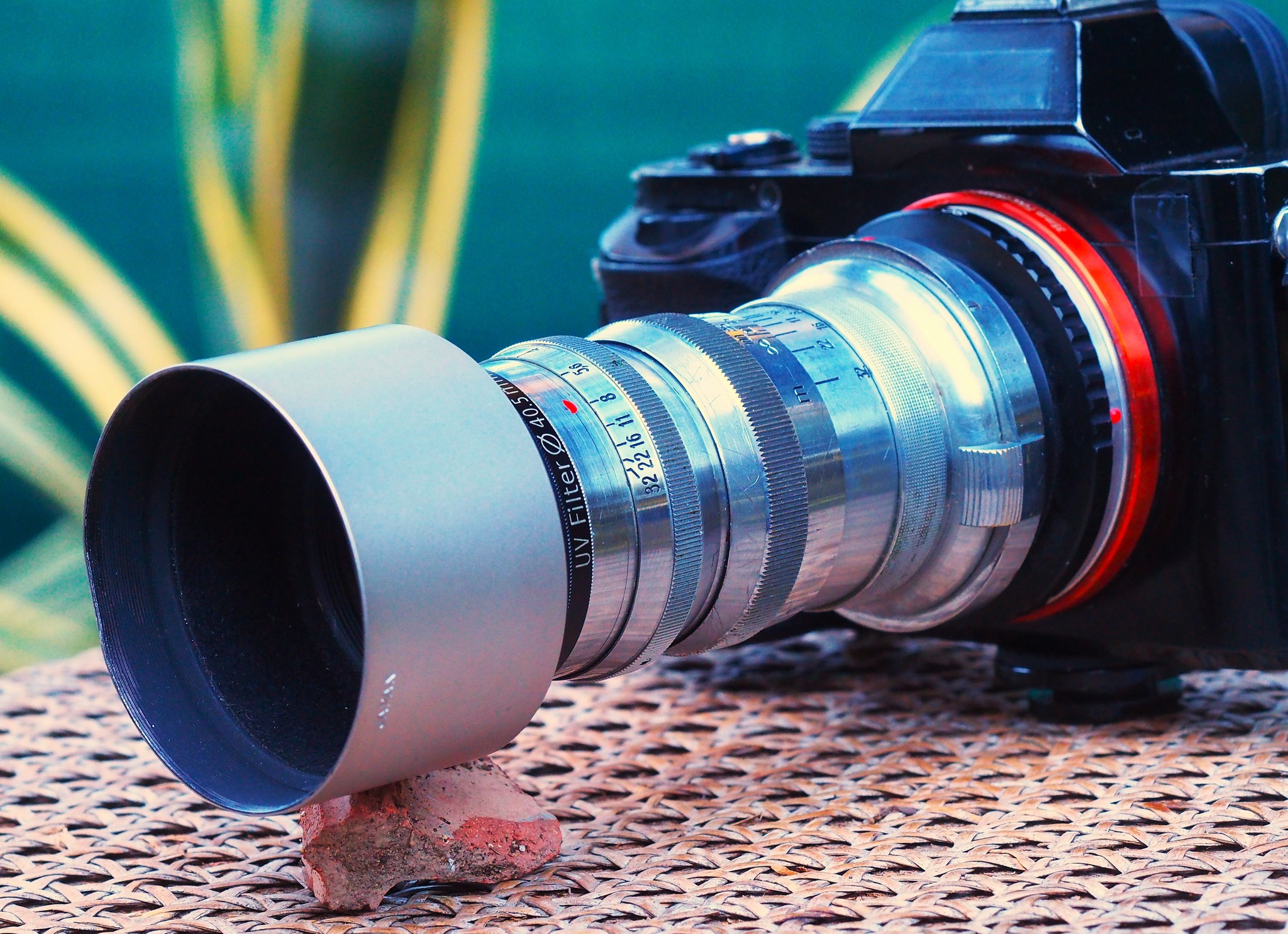 Why is the Carl Zeiss Triotar 135mm f4 lens undesired by