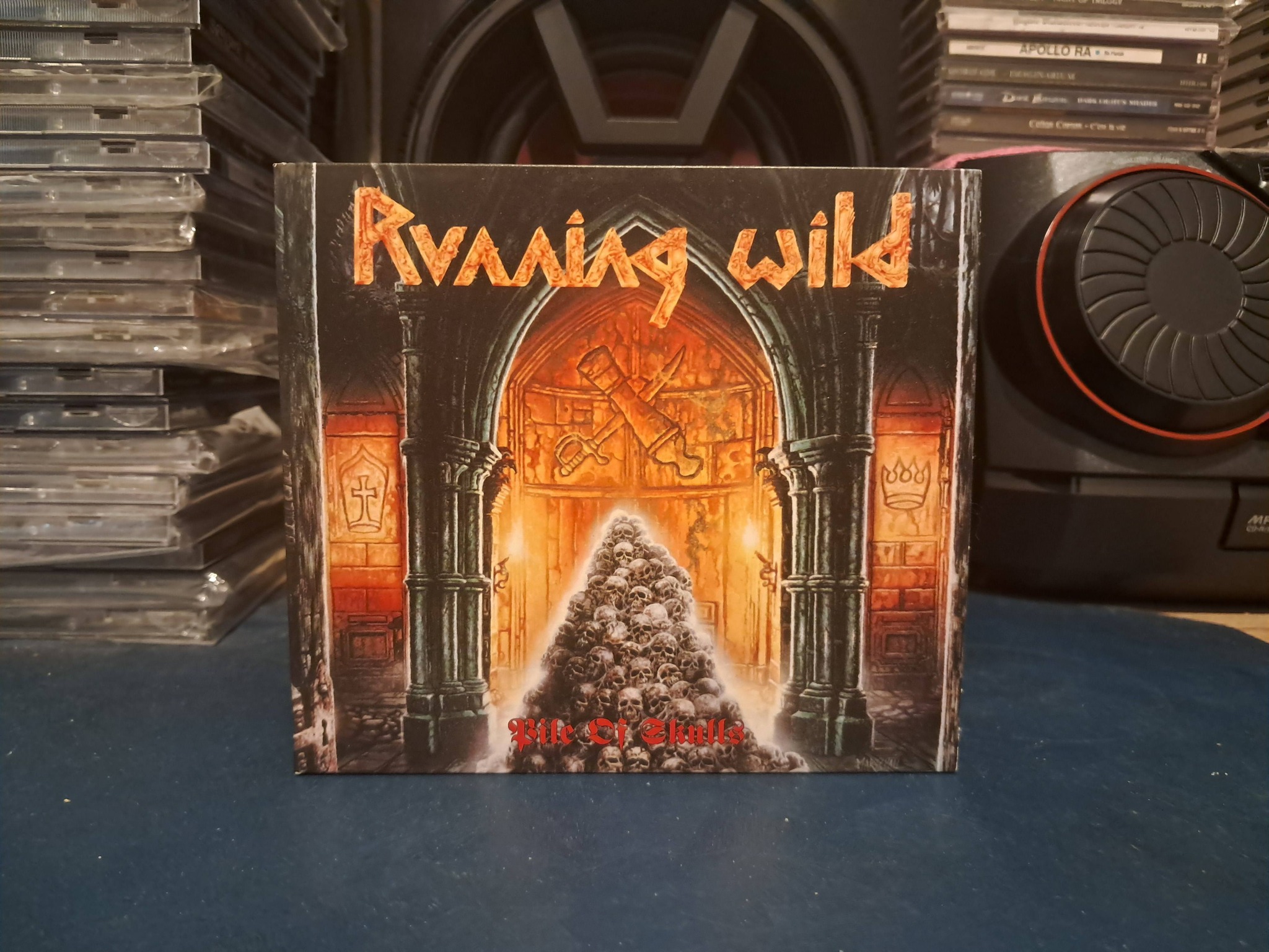 Running Wild - Pile of Skulls (1992)