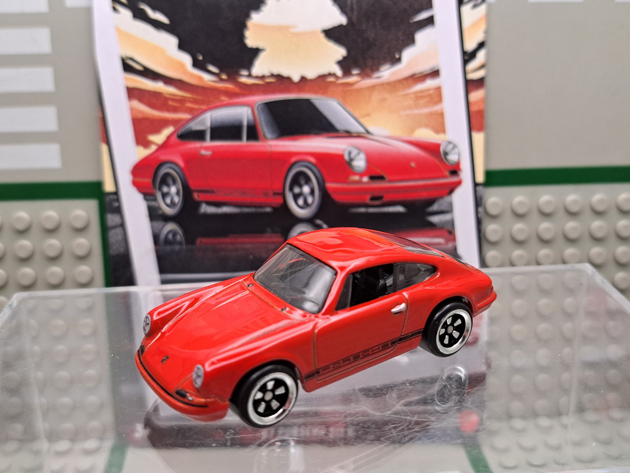 Hot Wheels '67 Porsche 911 R standard and chase versions