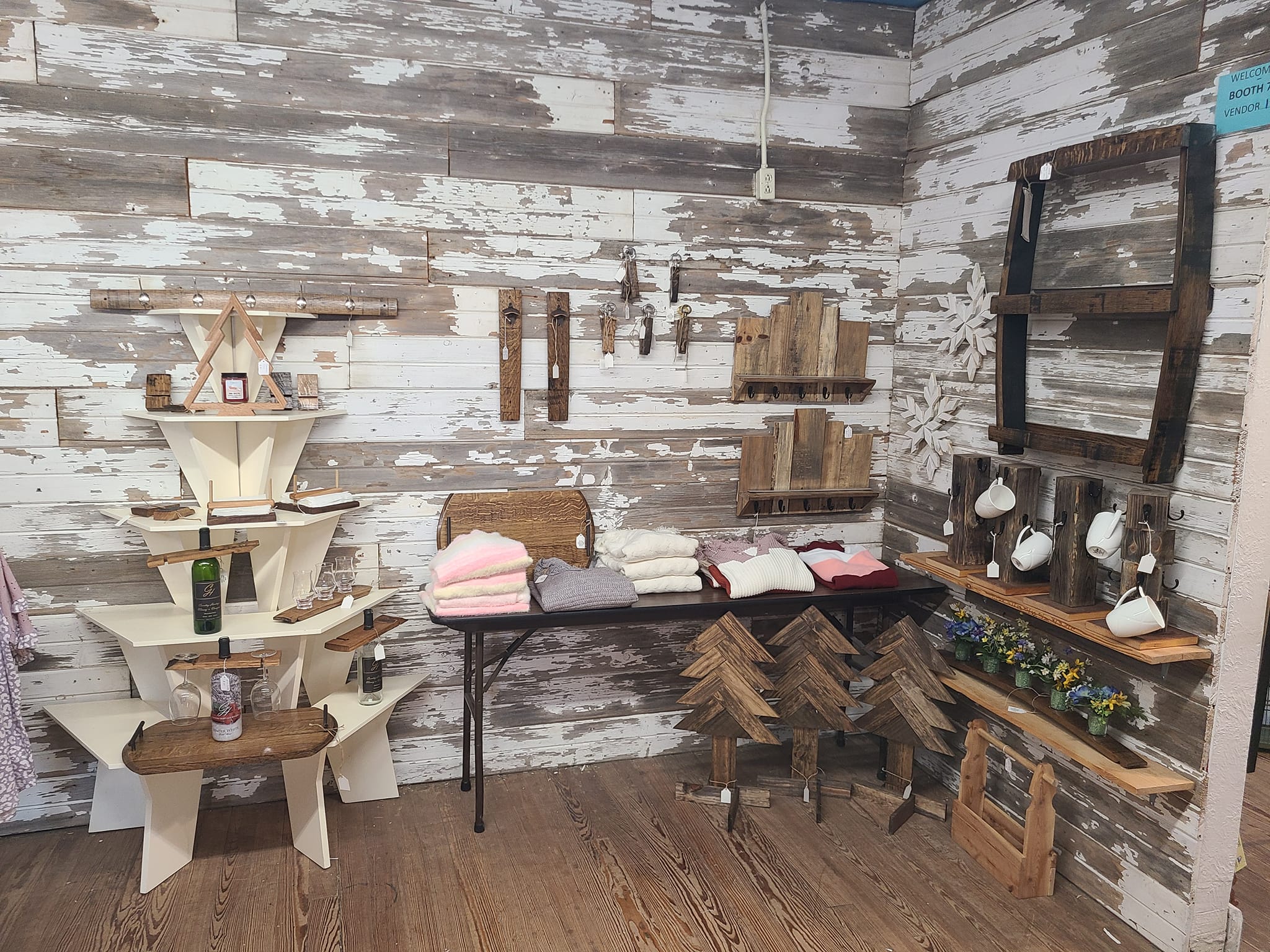 Rustic Dad Designs | Leo-Cedarville IN