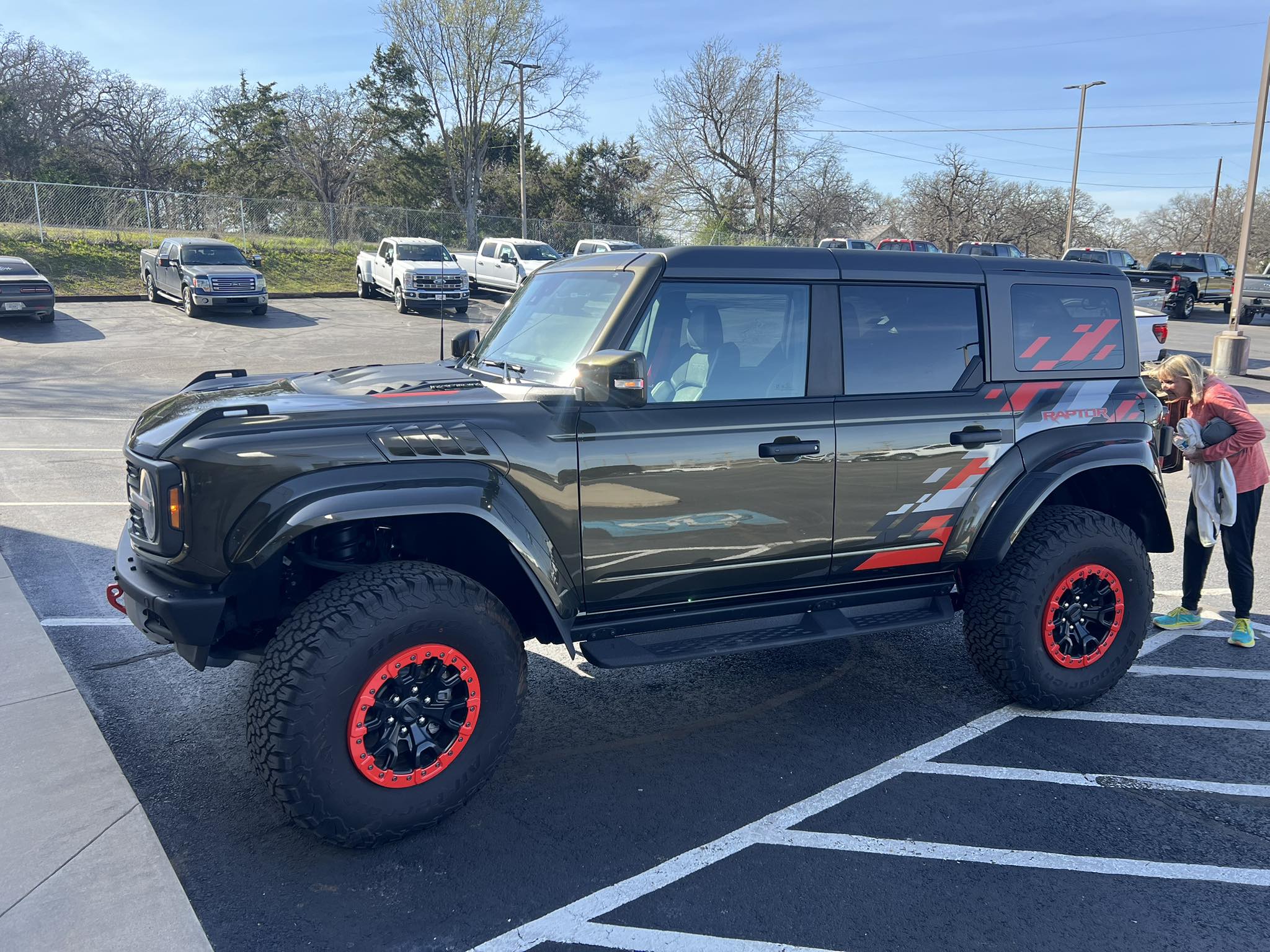 Ford Bronco Raptor | Out with the jeep | Facebook