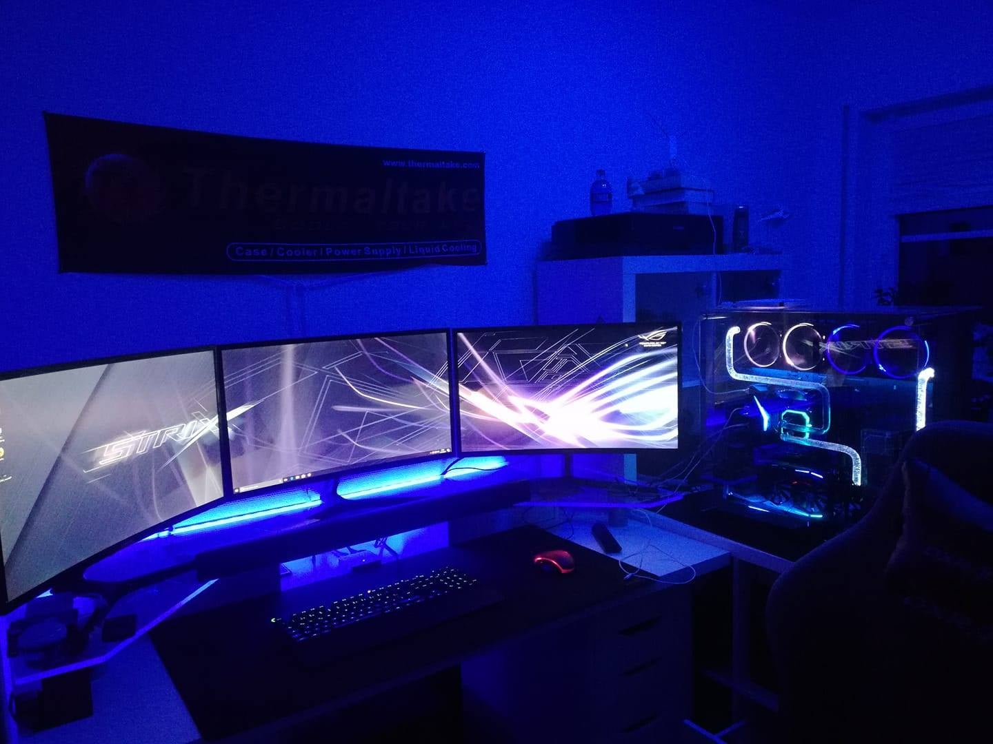 DXRacer - WOW! Mega Gaming Setup!🔥😍 Schickt uns eure...