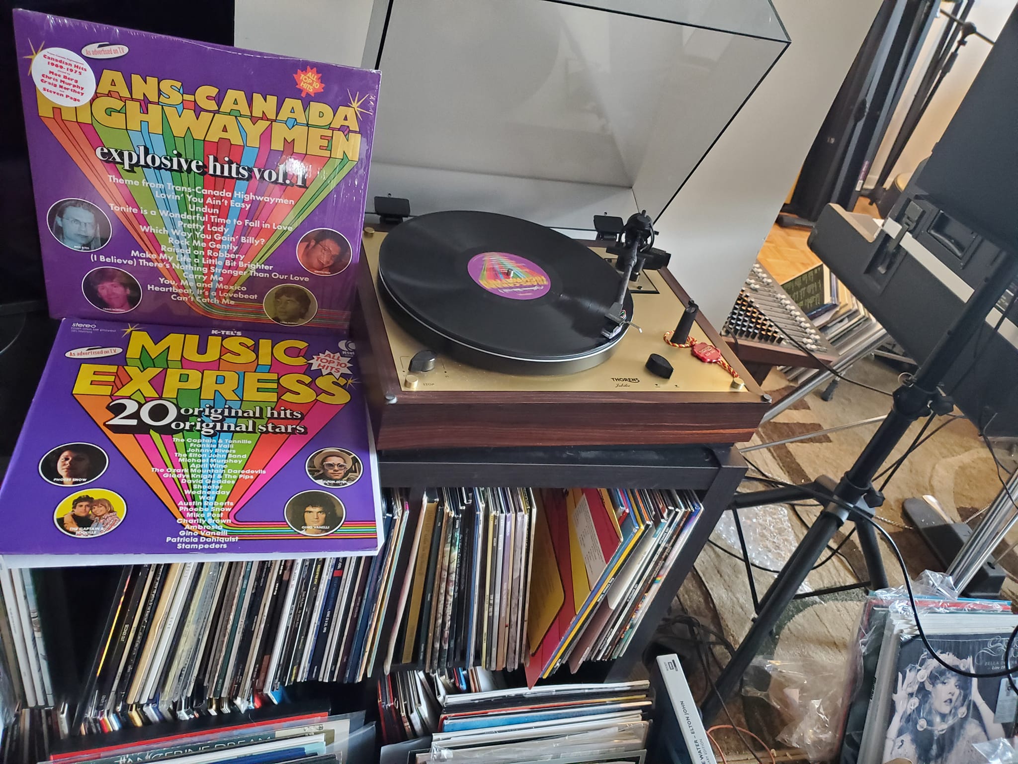 ™ レコード Canadian vinyl classics on the way