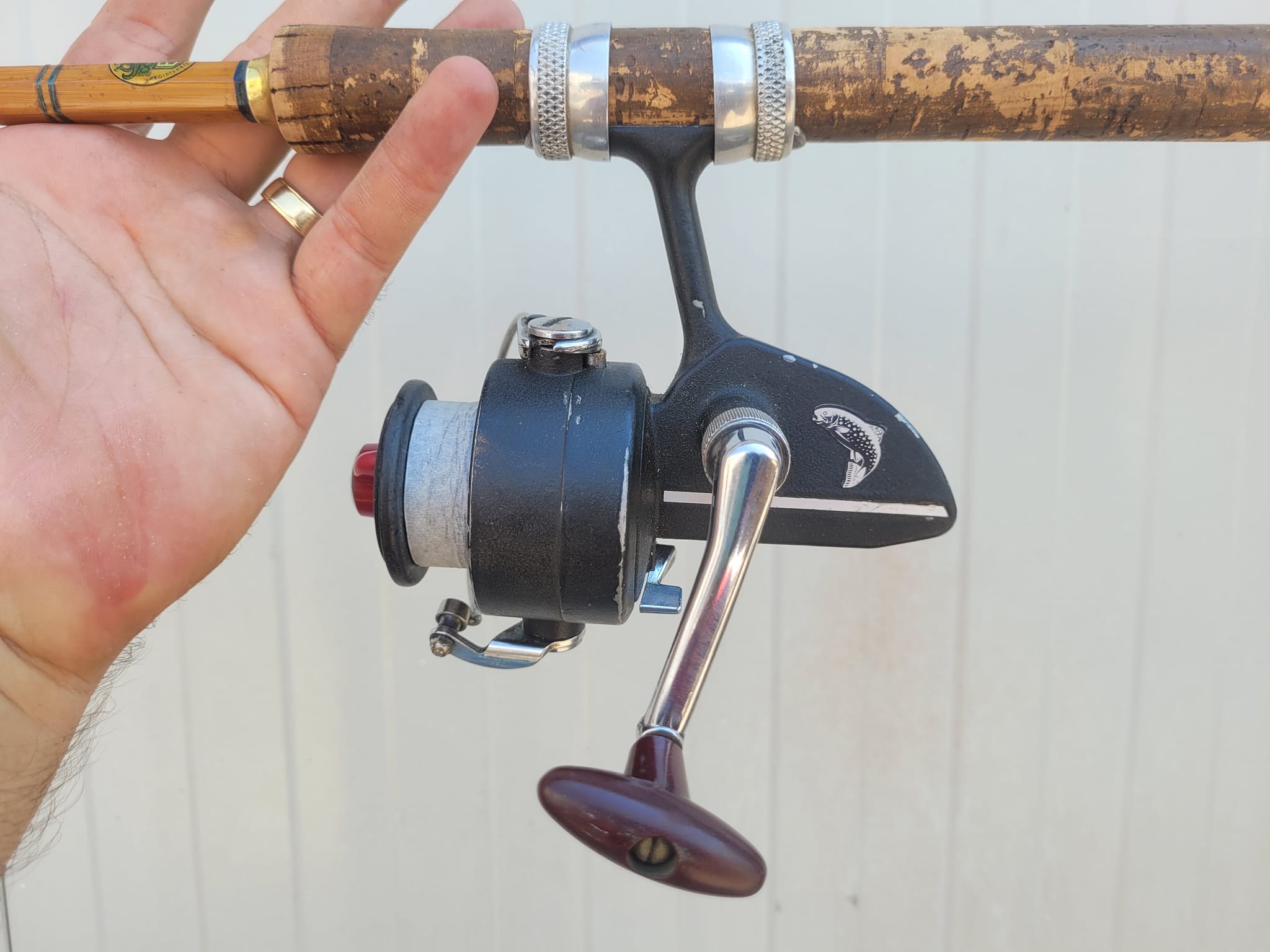 blue fishing lures Livingston Mustang Burnt Roach Dredge Swivel Aorace 10pcs Hard Metal Size:4000 - 5.7:1 Whether this is because