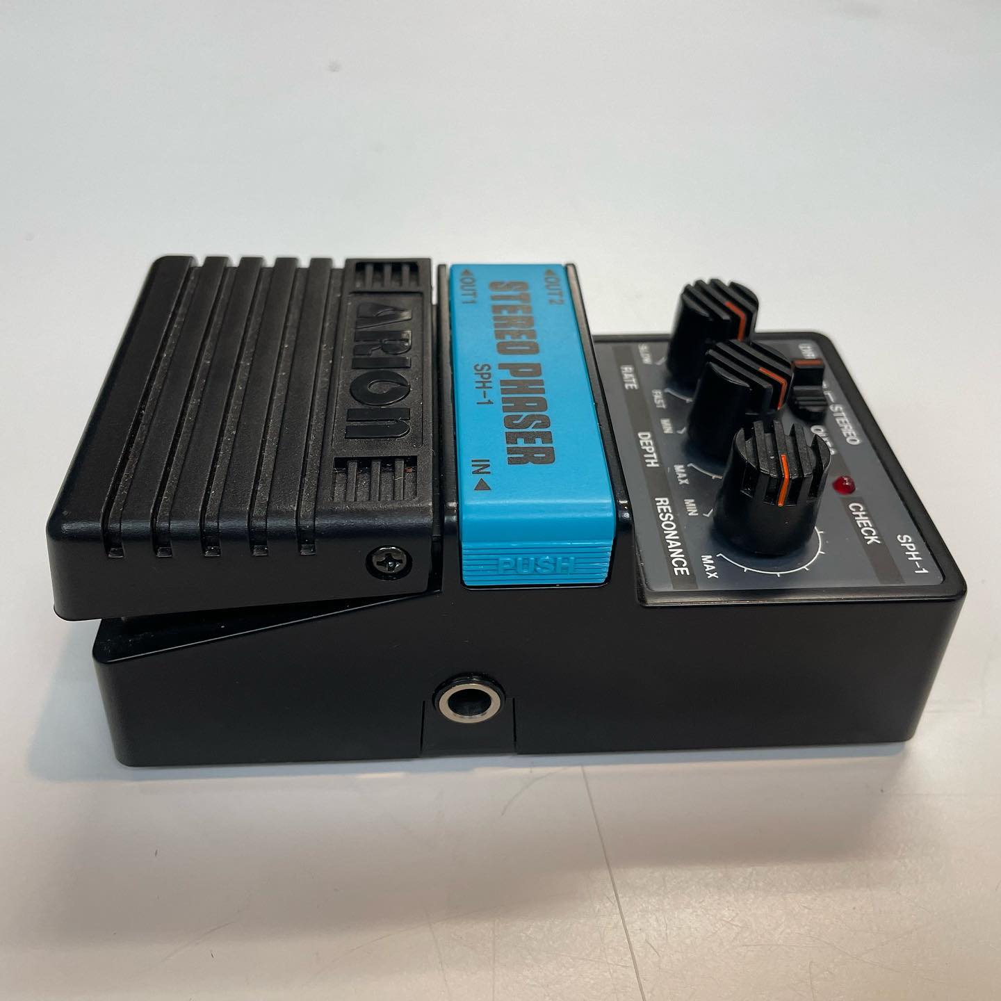 Clean Arion modulation pedal review