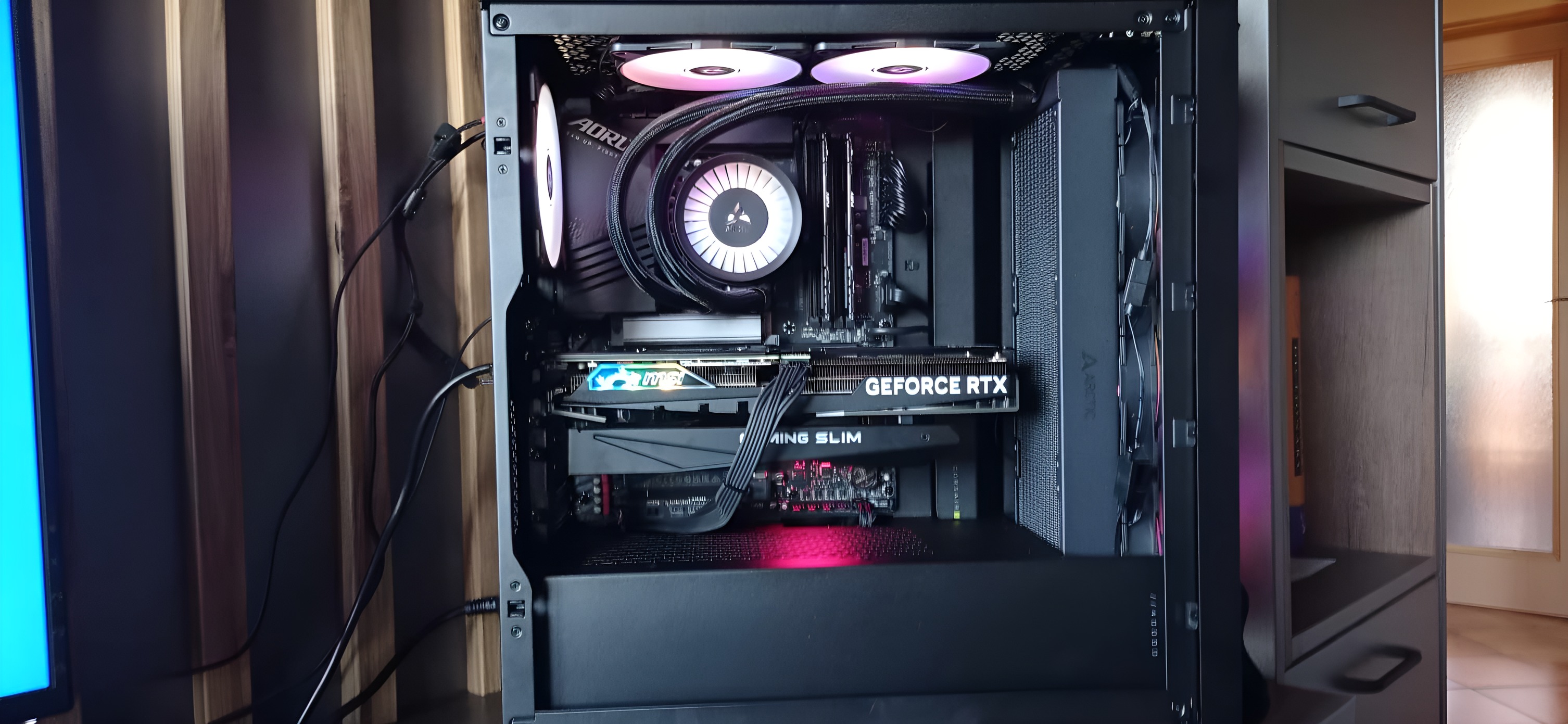 Custom PC build with Intel Core i5-13600KF and GeForce RTX 4070