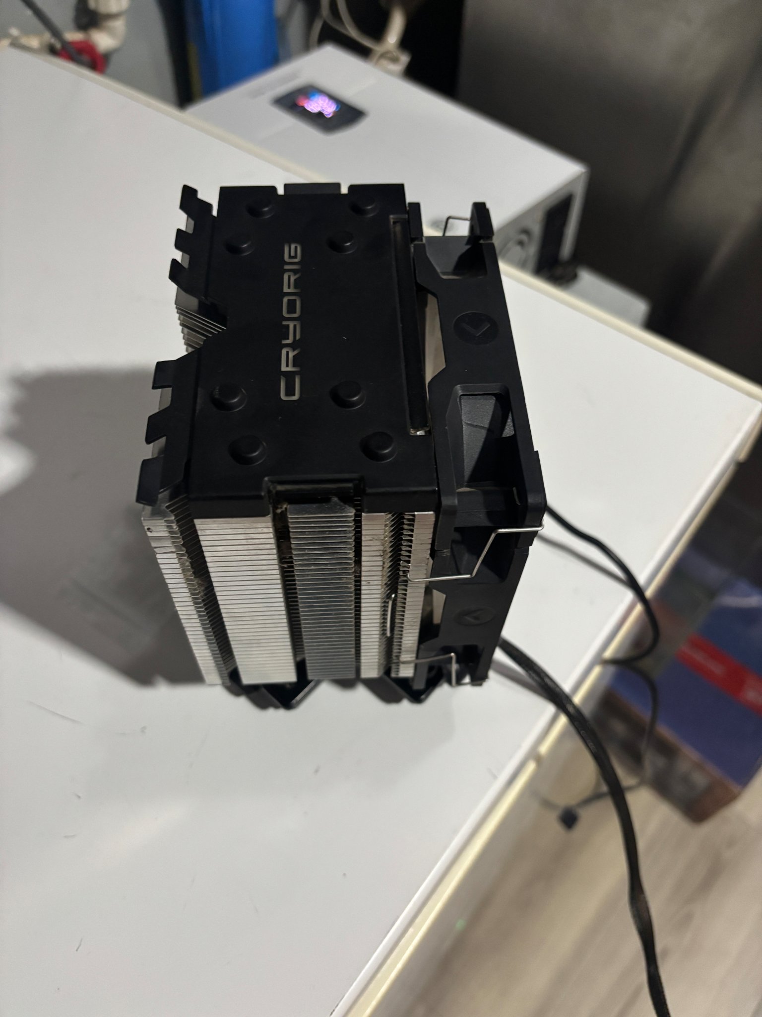 Cryorig H7 Quad Lumi Dimensions (with fan): 98 mm (L) × 123 mm (W