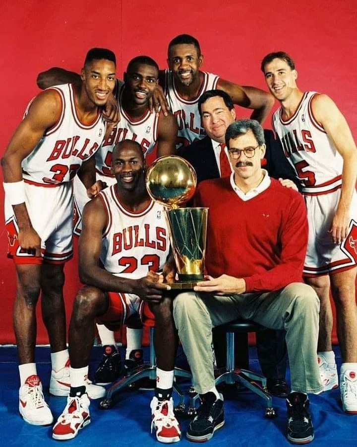 Chicago Bulls Six-Time NBA Champions United Center (pat's photo)