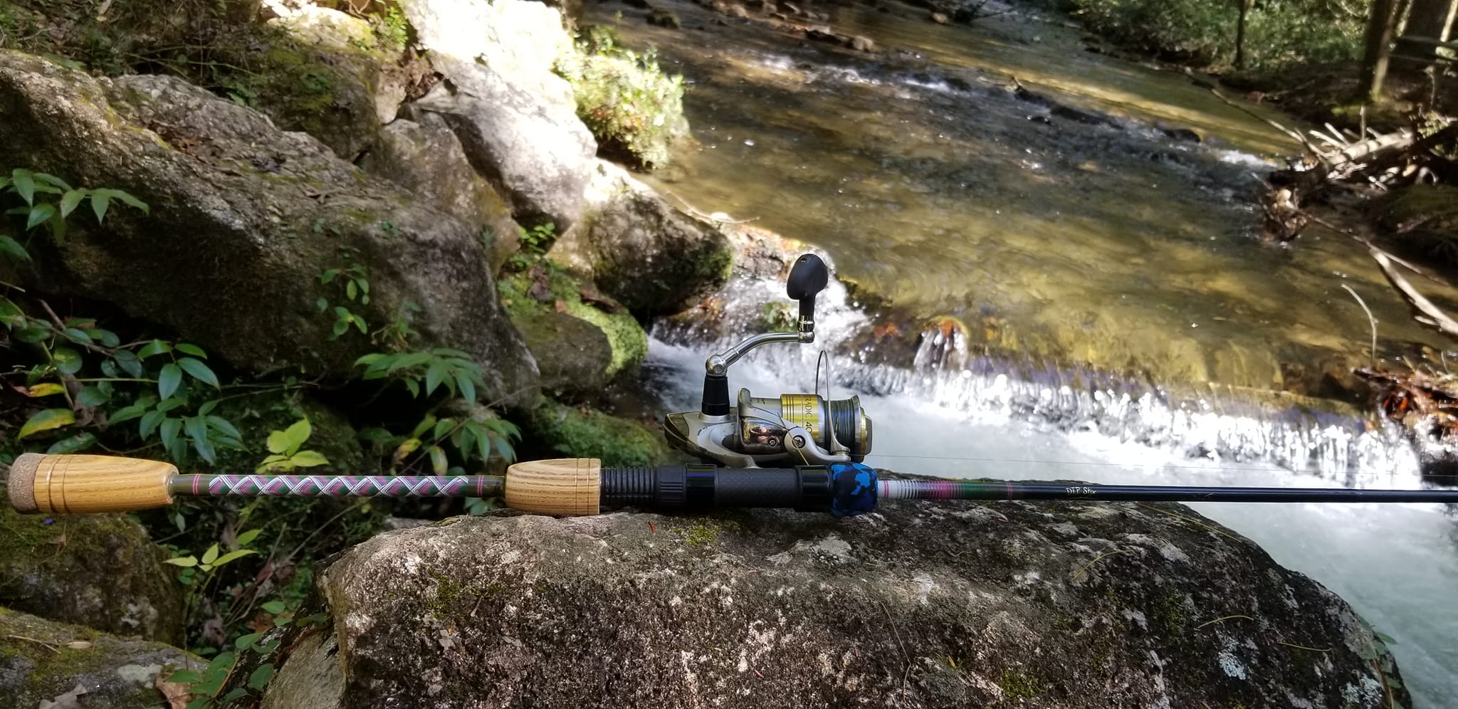 dipping a fishing reels Cheeky Drip 325 Fly Reel creating both a strong and very lightweight reel designed for long days on the water Double Duty Diver Reels by