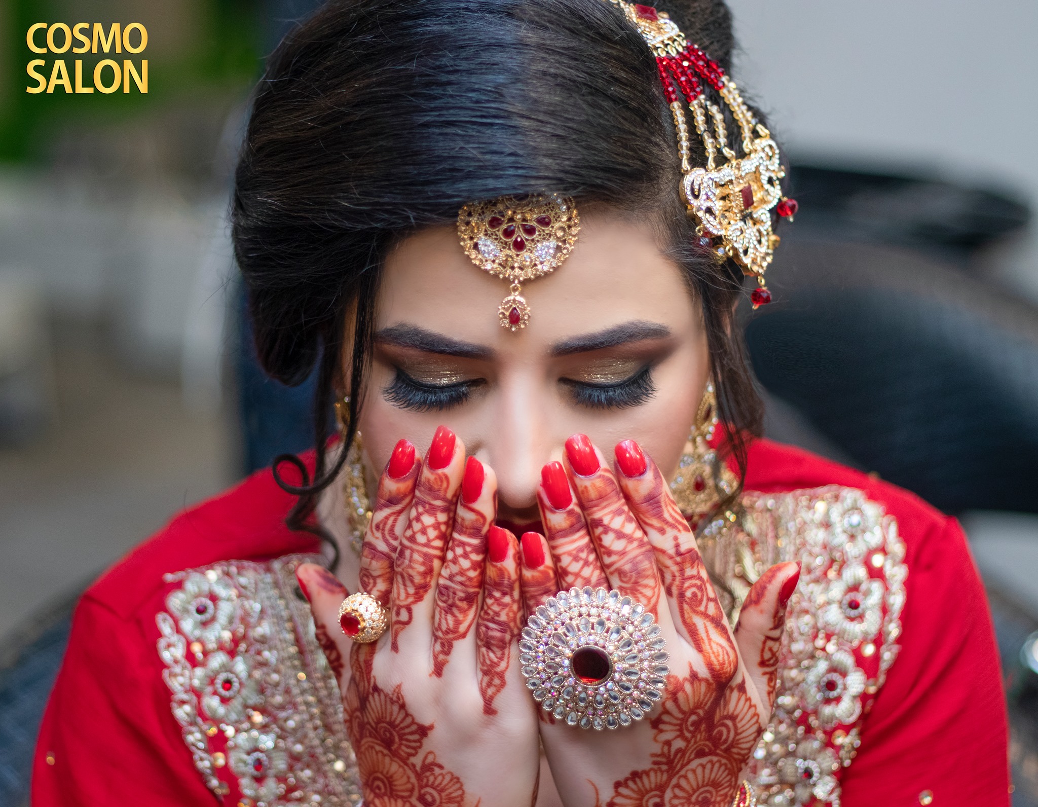 COSMO SALON - A classic, traditional bridal look never...