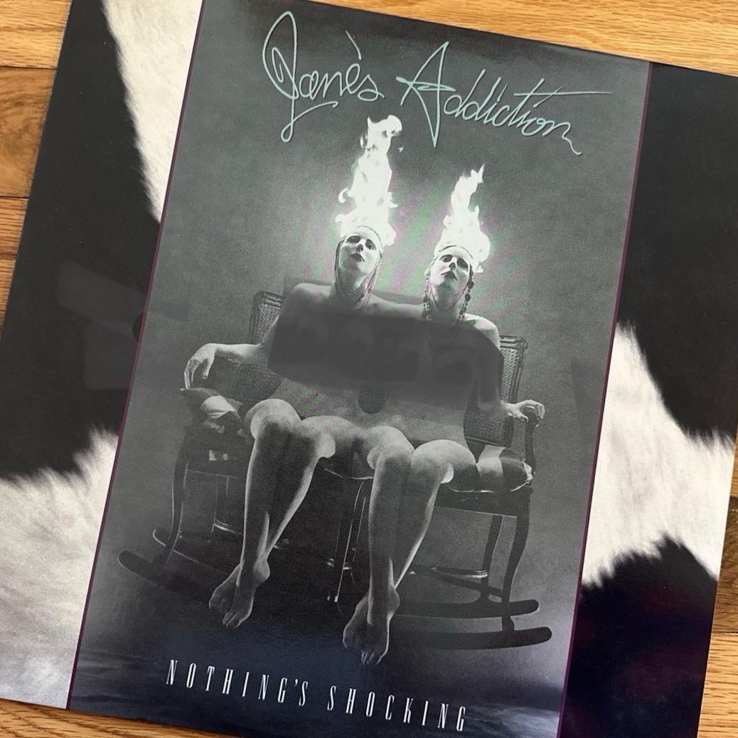 💿Nothing's Shocking is the debut studio album by Jane's