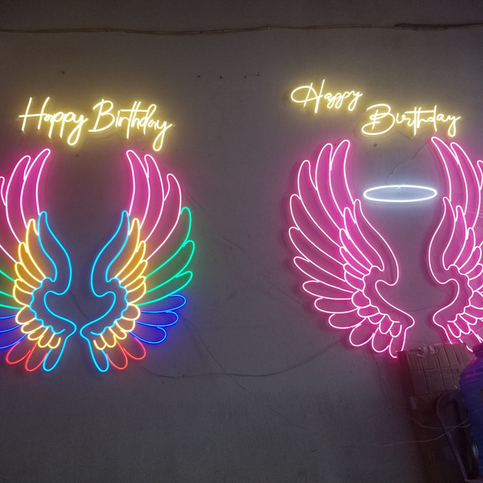 Tấn Phát - Chuyên tư vấn thiết kế đèn led neon bảng hiệu
