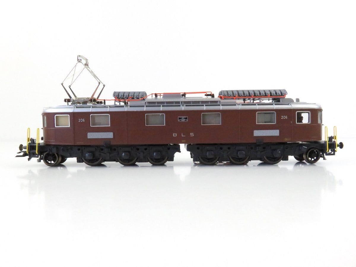 Roco brand Ae 6/8 Berne-Lötschberg-Simplon (BLS) locomotive. Ref