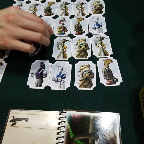 魔王の森 テーブルゲーム倶楽部 逃走するモリアーティを捕らえる協力ゲーム シャーロック 子供さんから大人までみんなで協力出来るゲーム で 誰もが知ってるトランプゲームのルールが活用されている シンプルにして盛り上がれるゲームです Facebook
