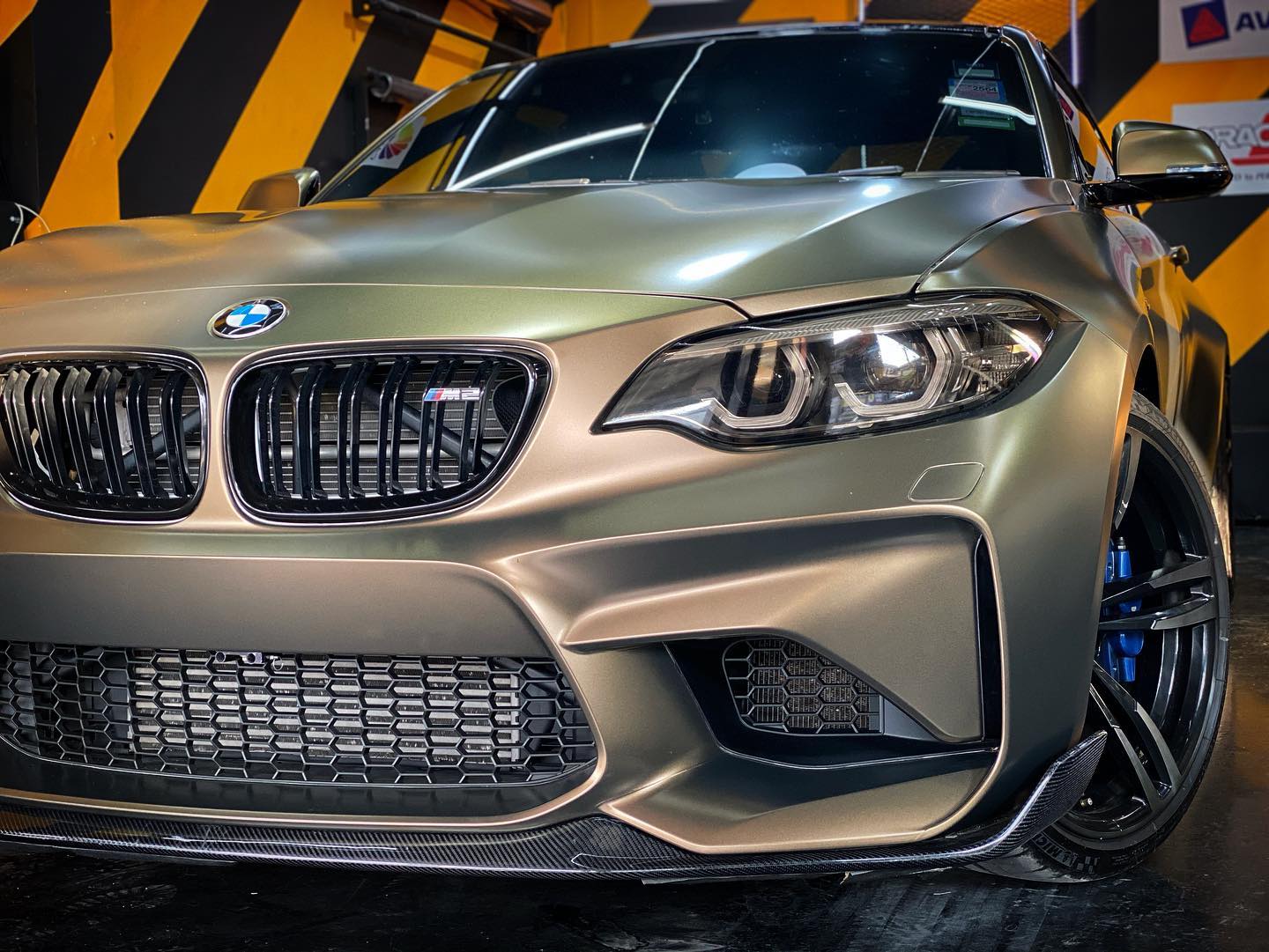 Wrap Winner - #BMW #M2 Wrapped สีทองด้านเมทัลลิก Bone Gold... | Facebook