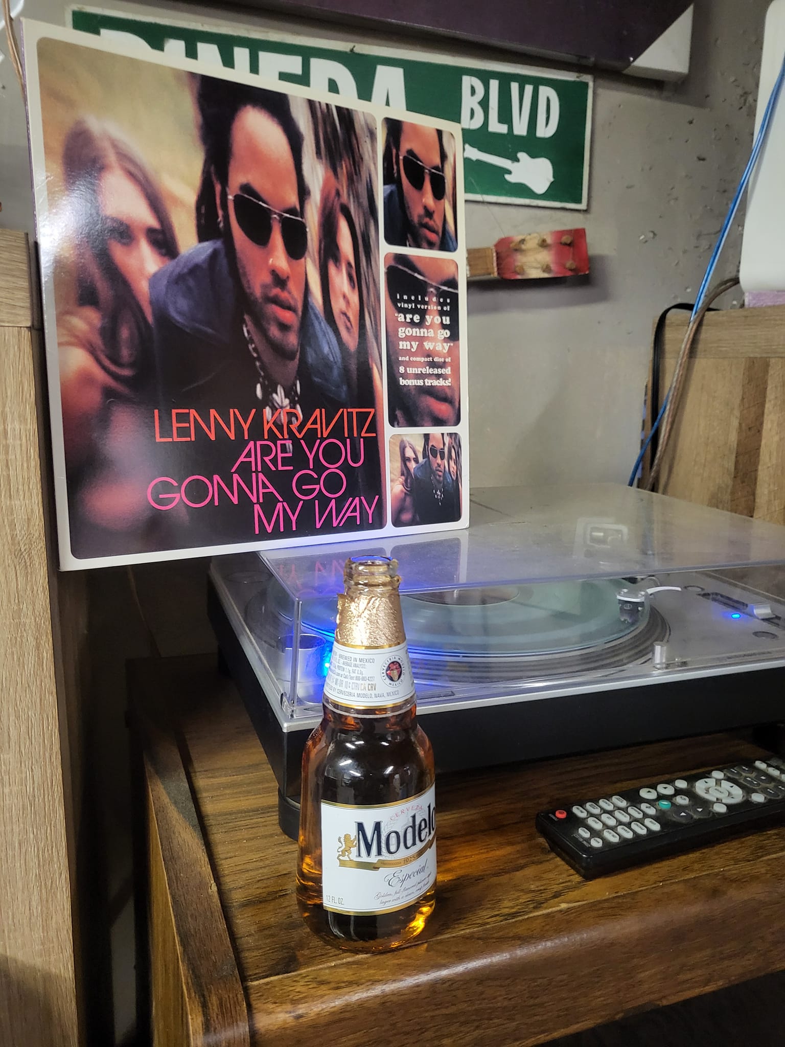 ? Lenny Kravitz ‎– Greatest Hits VINYL 2LP: 1890.- Tracklist Side 