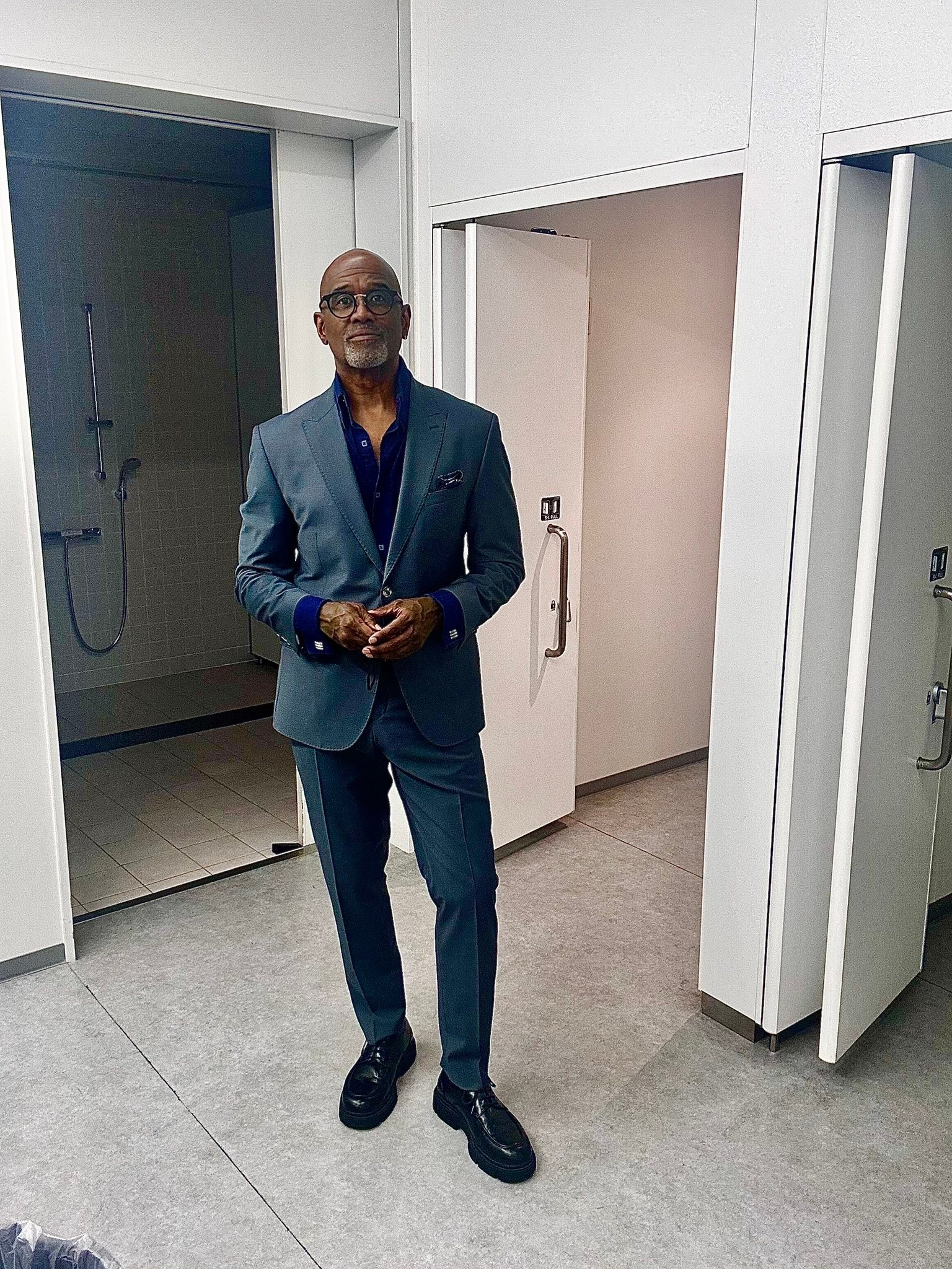 blue note tokyo dress code Claude McKnight performs at Jazz Festival in 尺寸:M LESY LUXURY FLOWER Girls 100OFFDRESSES26ROW