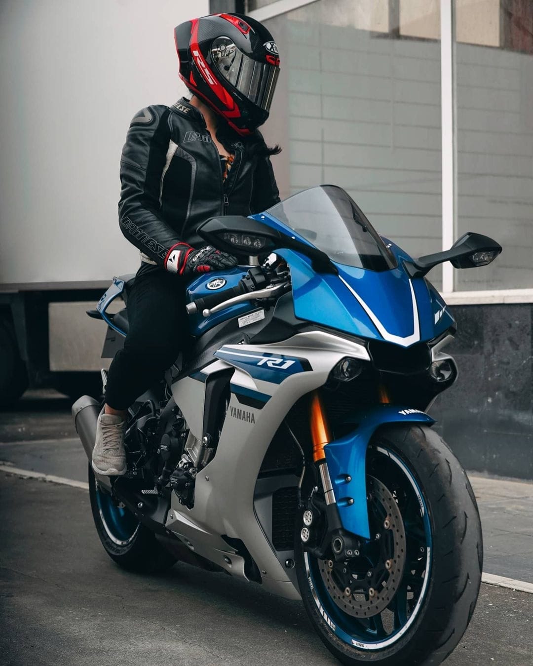 The Awesome R1 💙 @karma_rider_ .... - Life On Two Wheels | Facebook