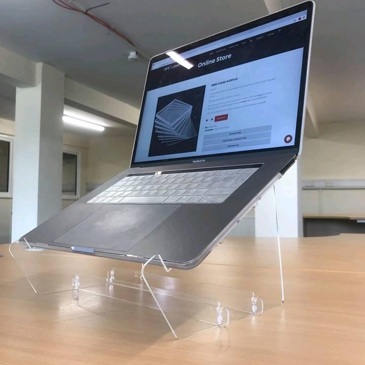Phương Ngọc - Acrylic custom made laptop stand.how do you...