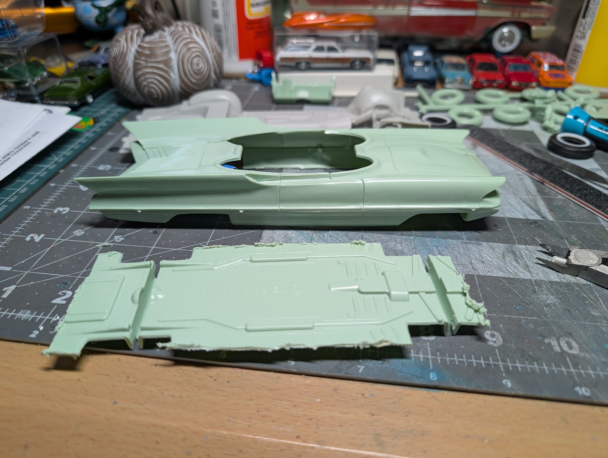 Luka Cee's Model Car Headquarters | WIP. Lincoln Futura, got the new ...