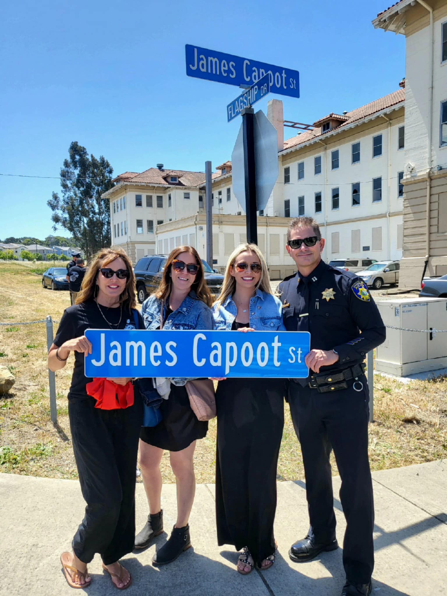Today, members of the Vallejo... - Vallejo Police Department