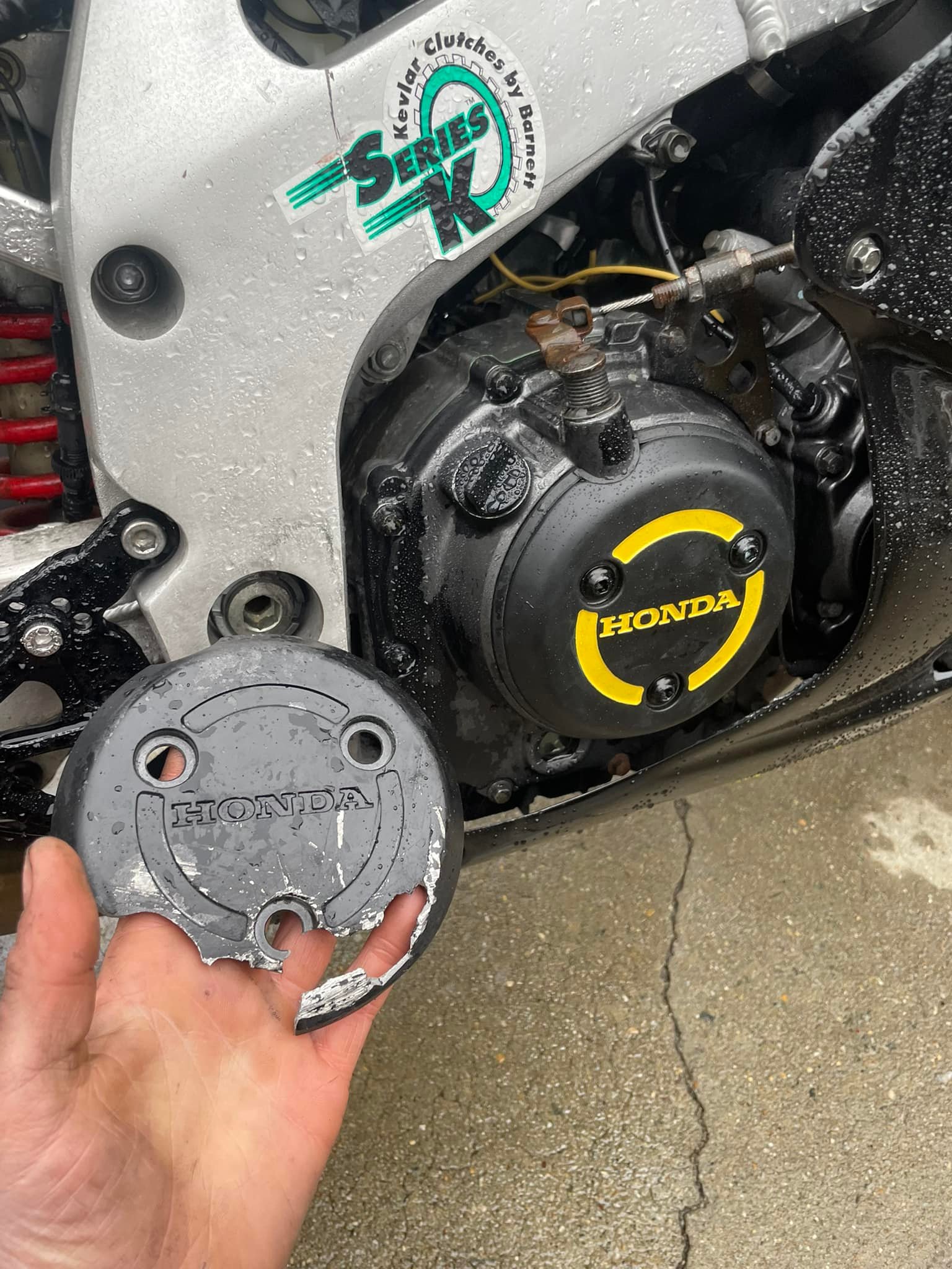 What are the original engine colors for a 1998 Fireblade?