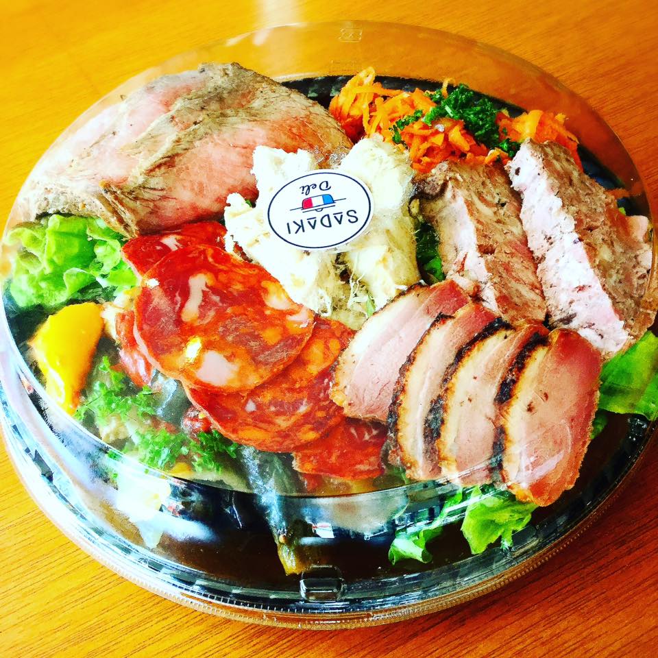 Sadaki deli - 【夜デリ速報です】 休日にご注文が多くなる、サダキデリオードブルパックです。... | Facebook