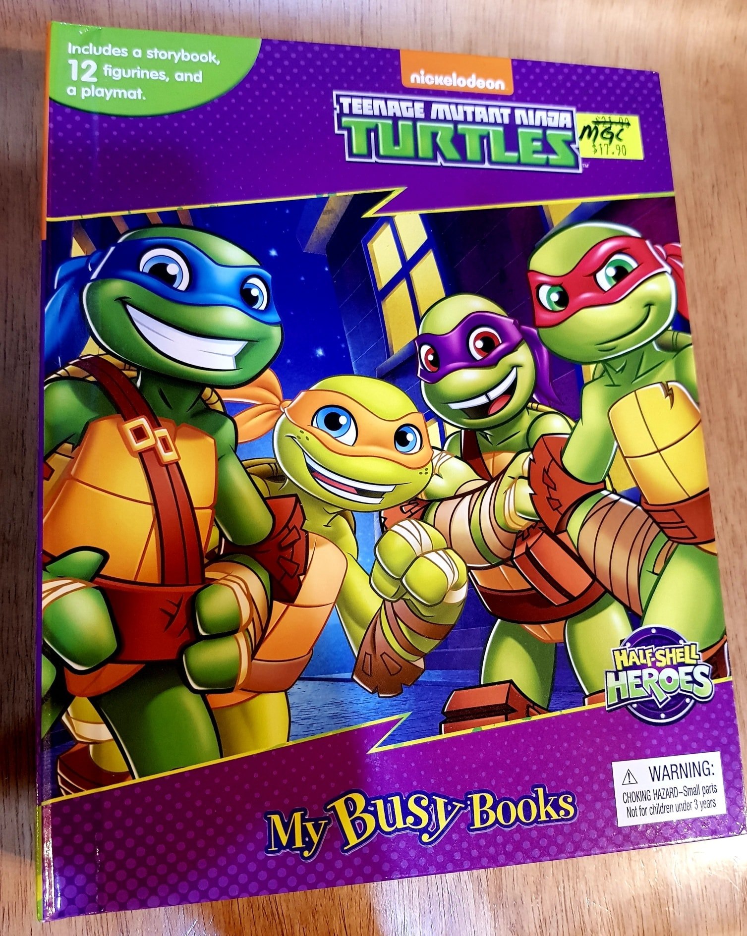 Teenage Mutant Ninja Turtles - My Busy Book including 12 Figurines