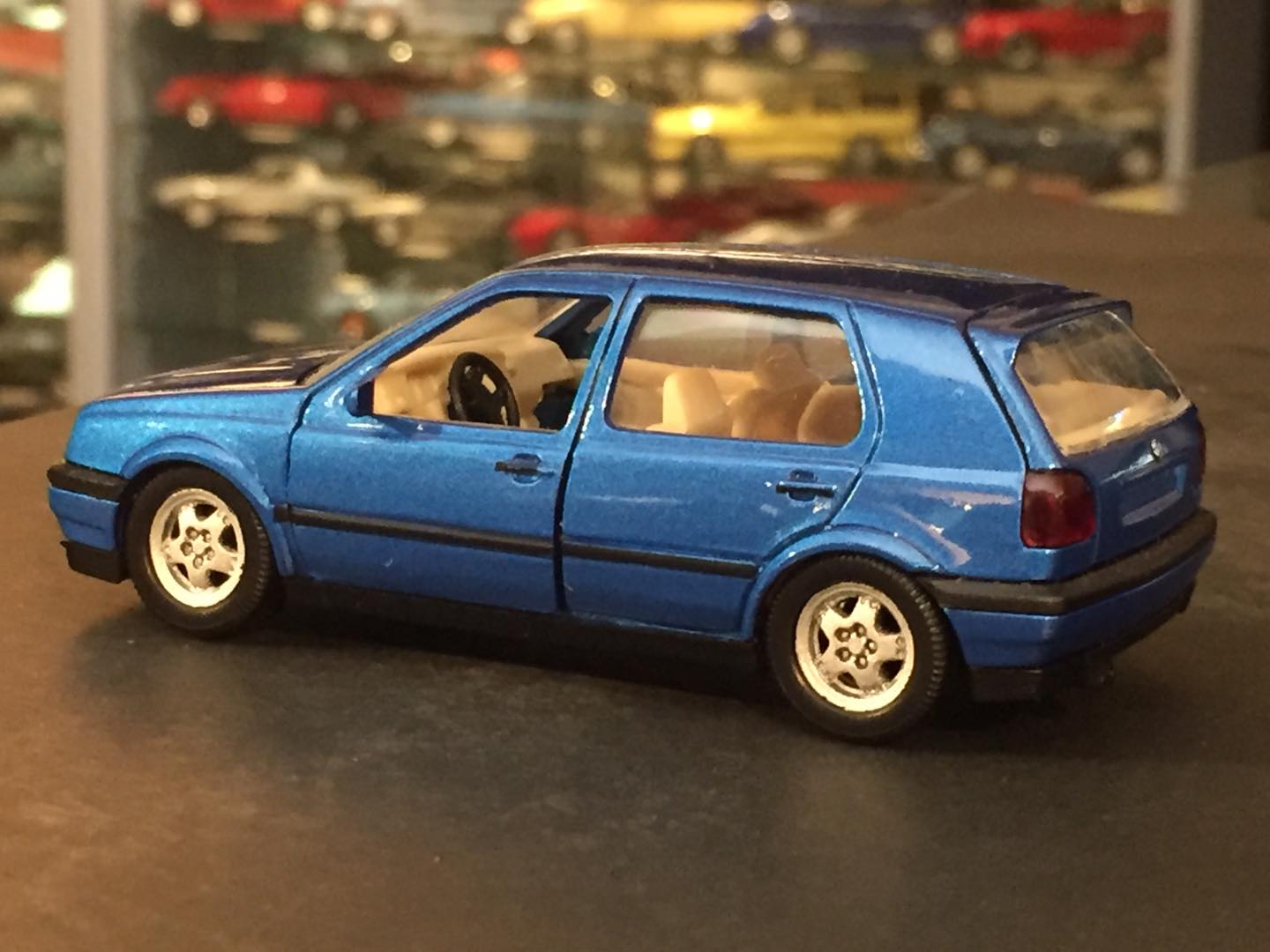1/43 Schabak. Volkswagen Golf mark 3. Metallic blue. Hard to find 