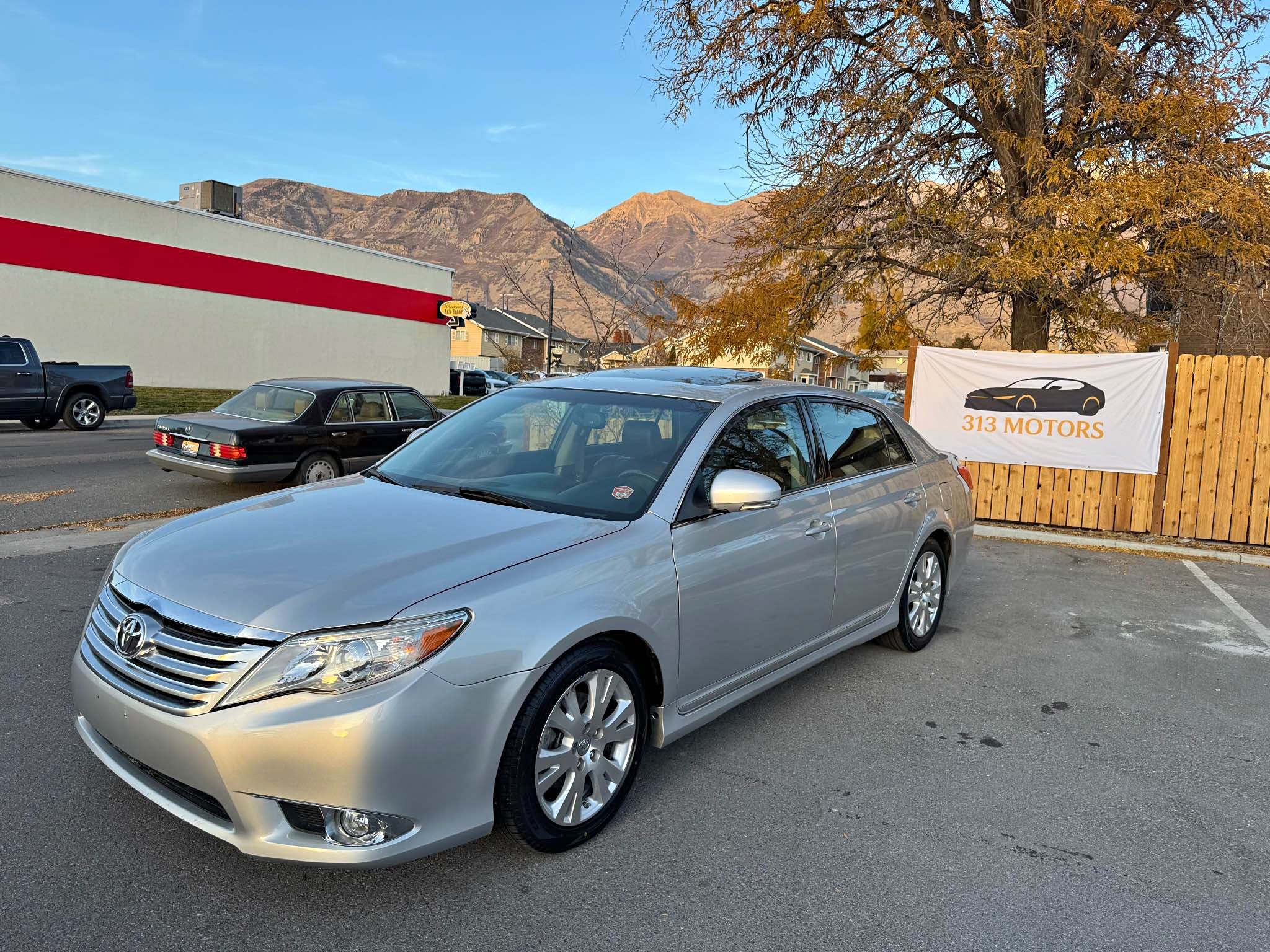 Sitemapcdatahttpswusdreferenzcom2011 Toyota Avalon Limited Sedan