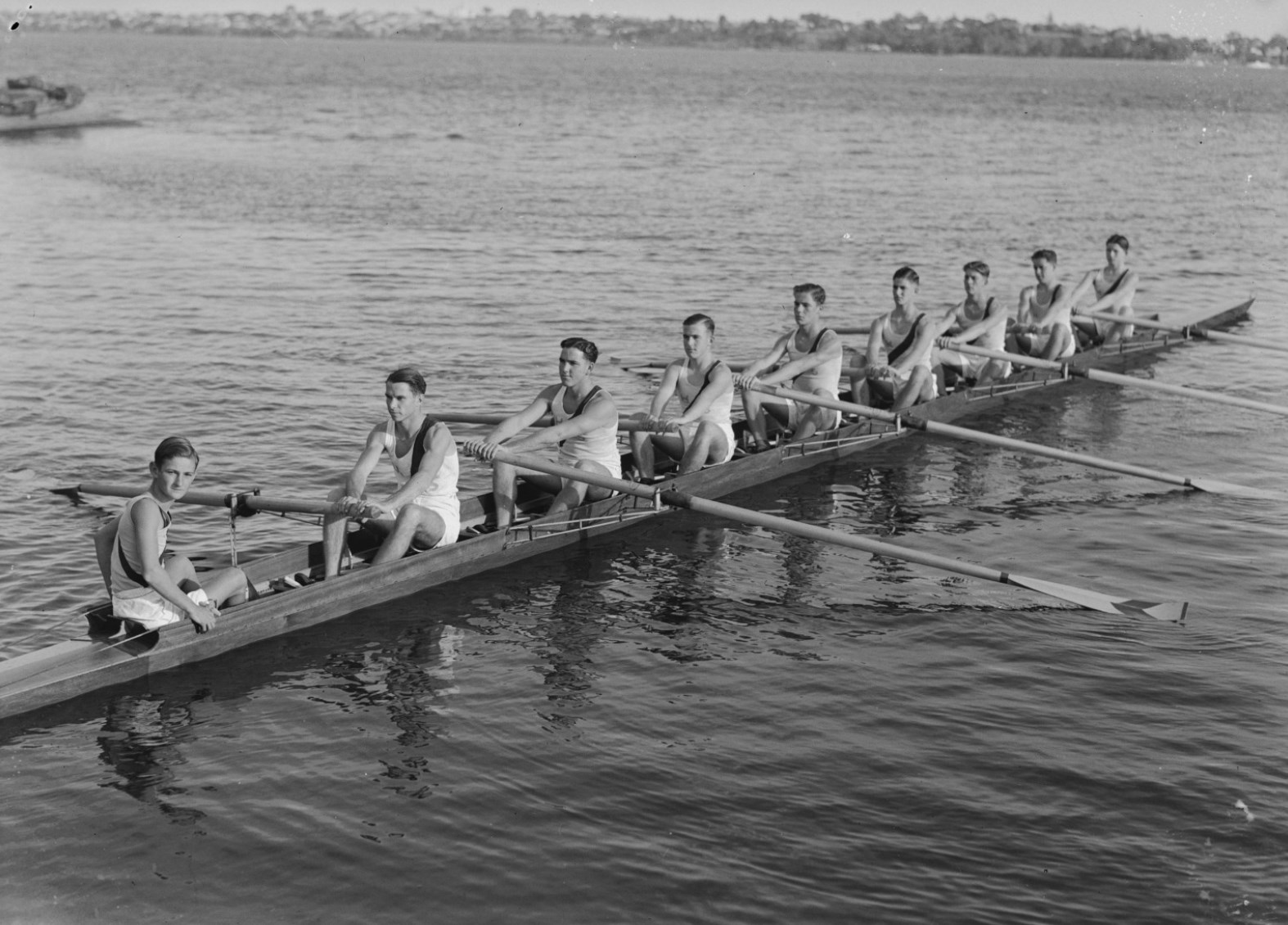 State Library of Western Australia - Hale School rowing eight 016932PD ...