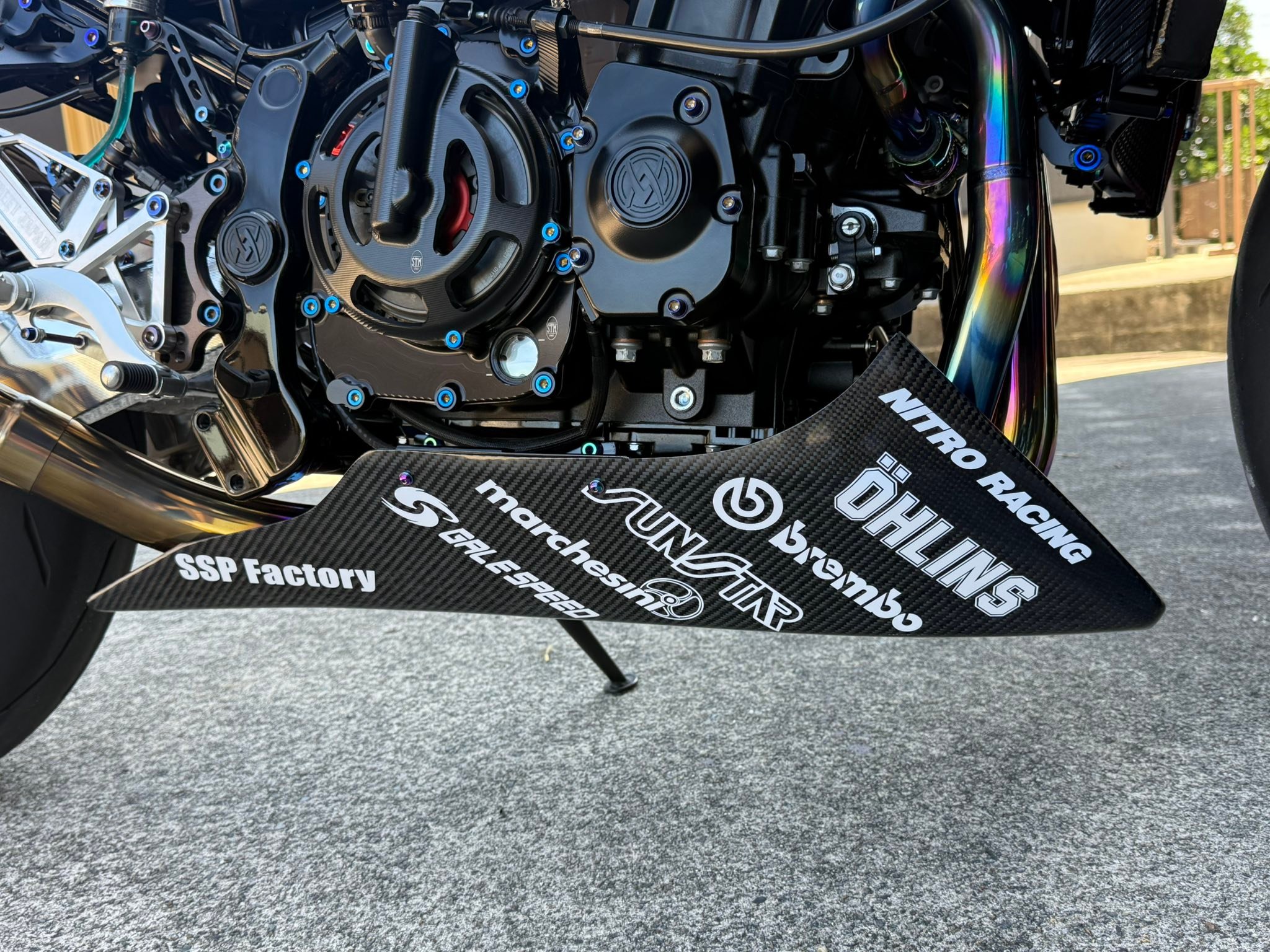 アンダーカウルリニューアル🏍️💨 ステッカー貼り苦戦しましたが