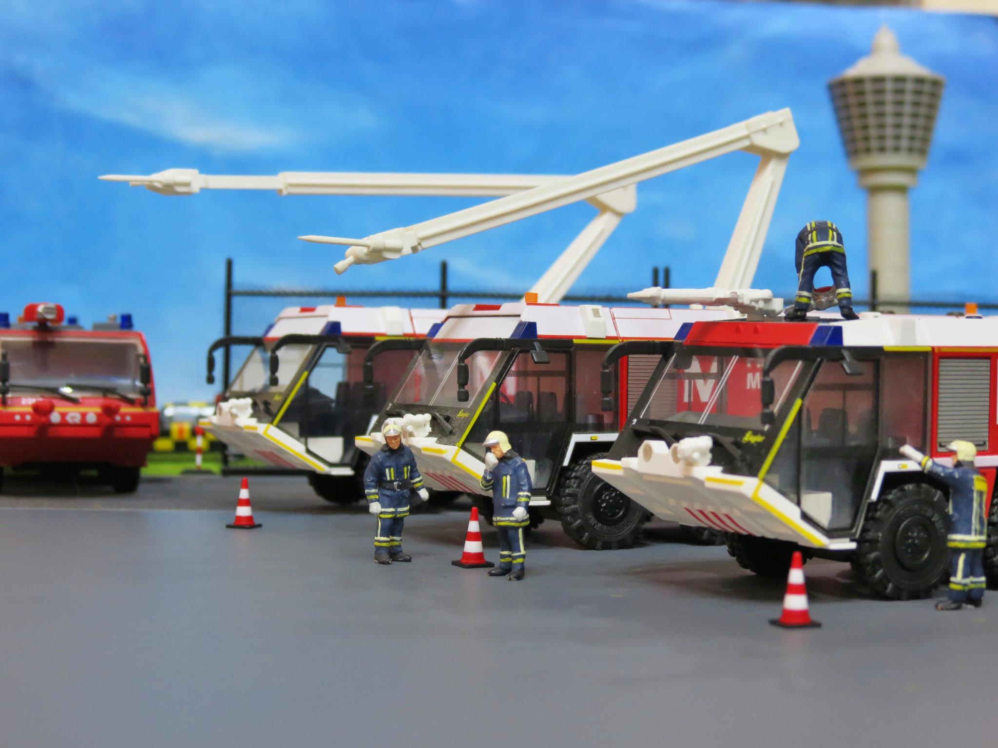 ARFF models (1:87 HO flughafen feuerwehr)