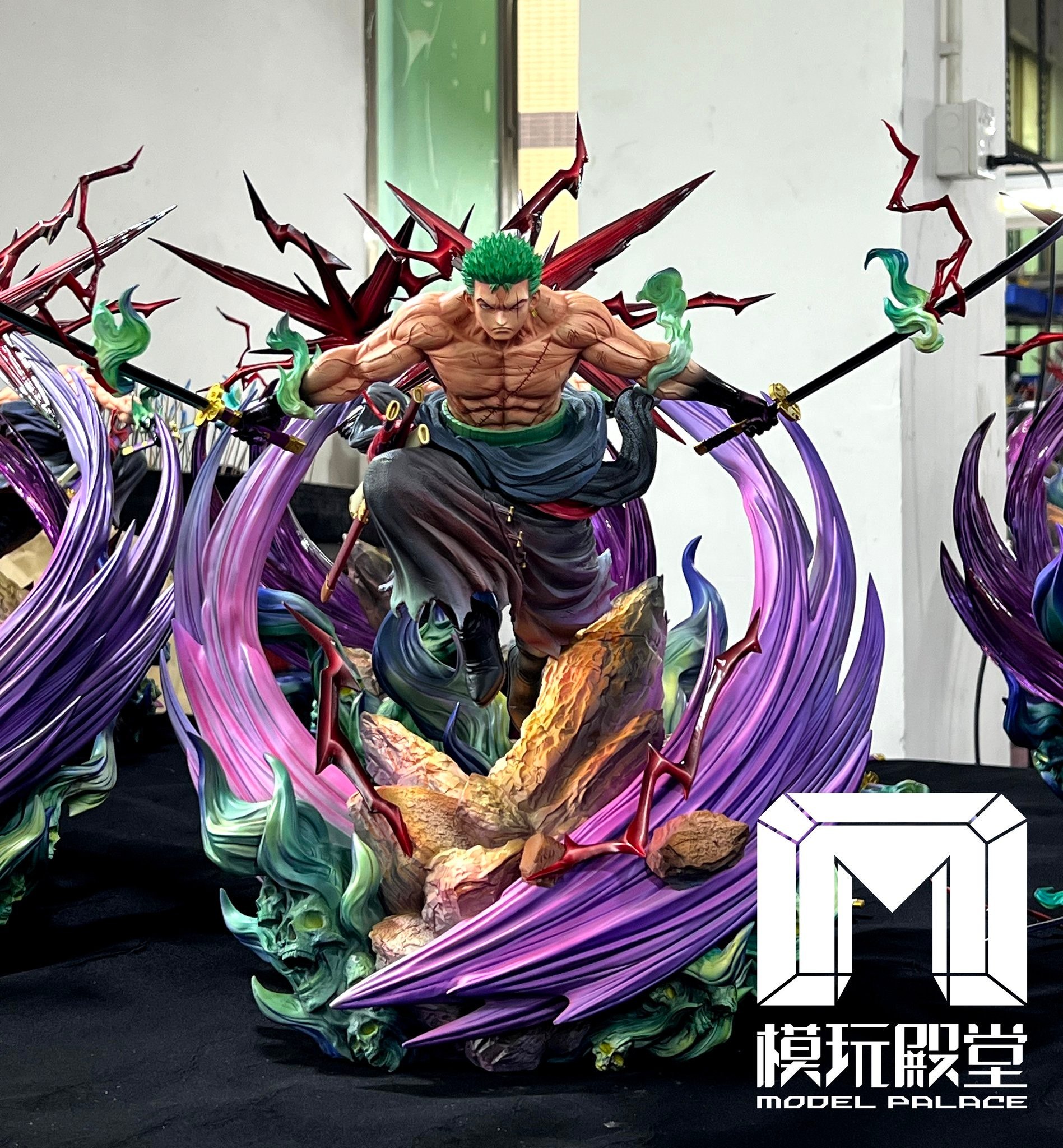 ONEPIECE ワンピース ゾロ マグバッジ J-WORLD Amazon.co.jp: アニメ