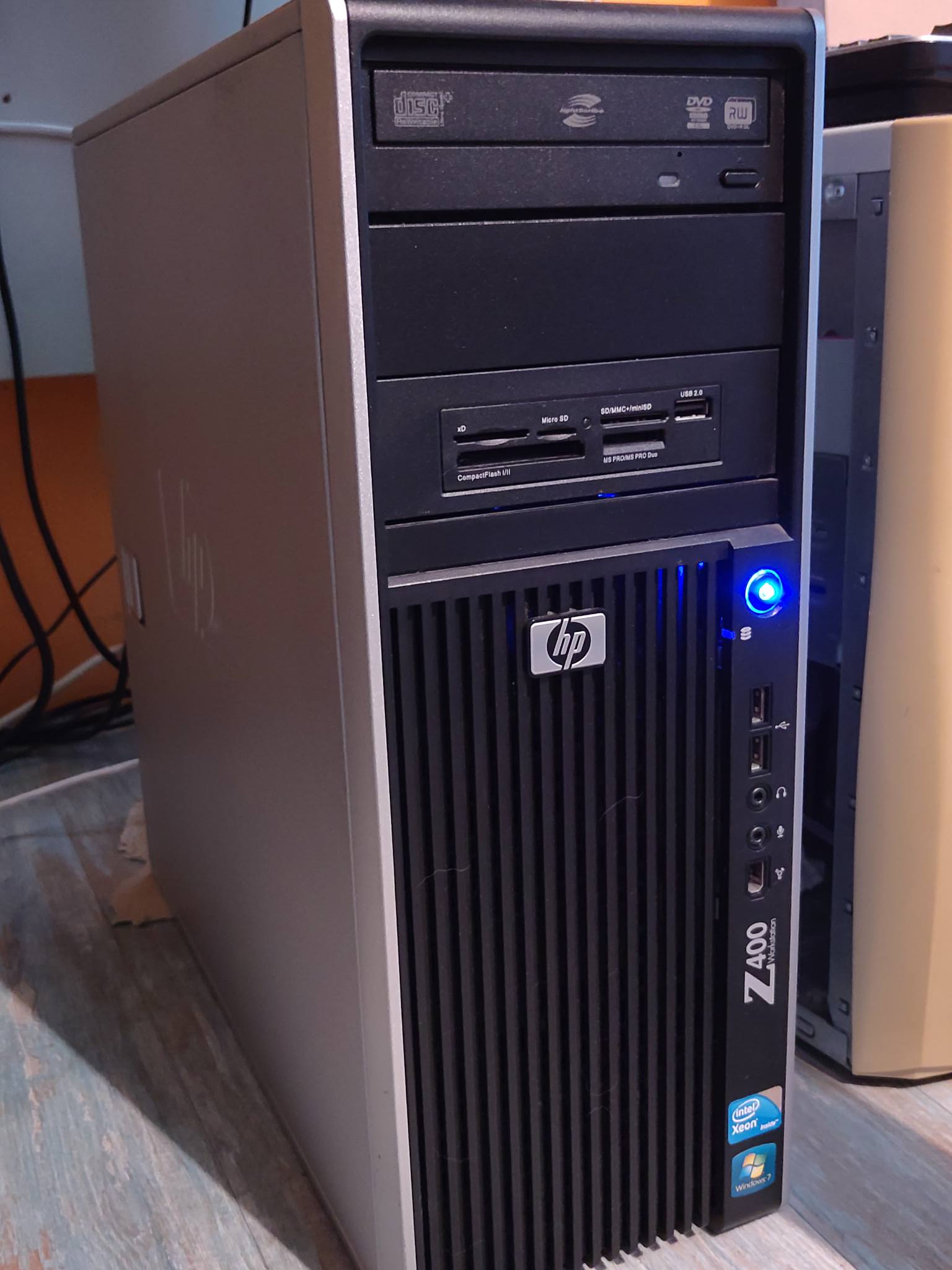 Windowsデスクトップ sss Windows XP setup on HP Workstation Z400 with GeForce GTS 250