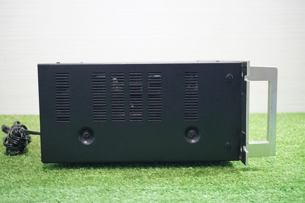 Lo-D Power Amplifier HMA-7500.