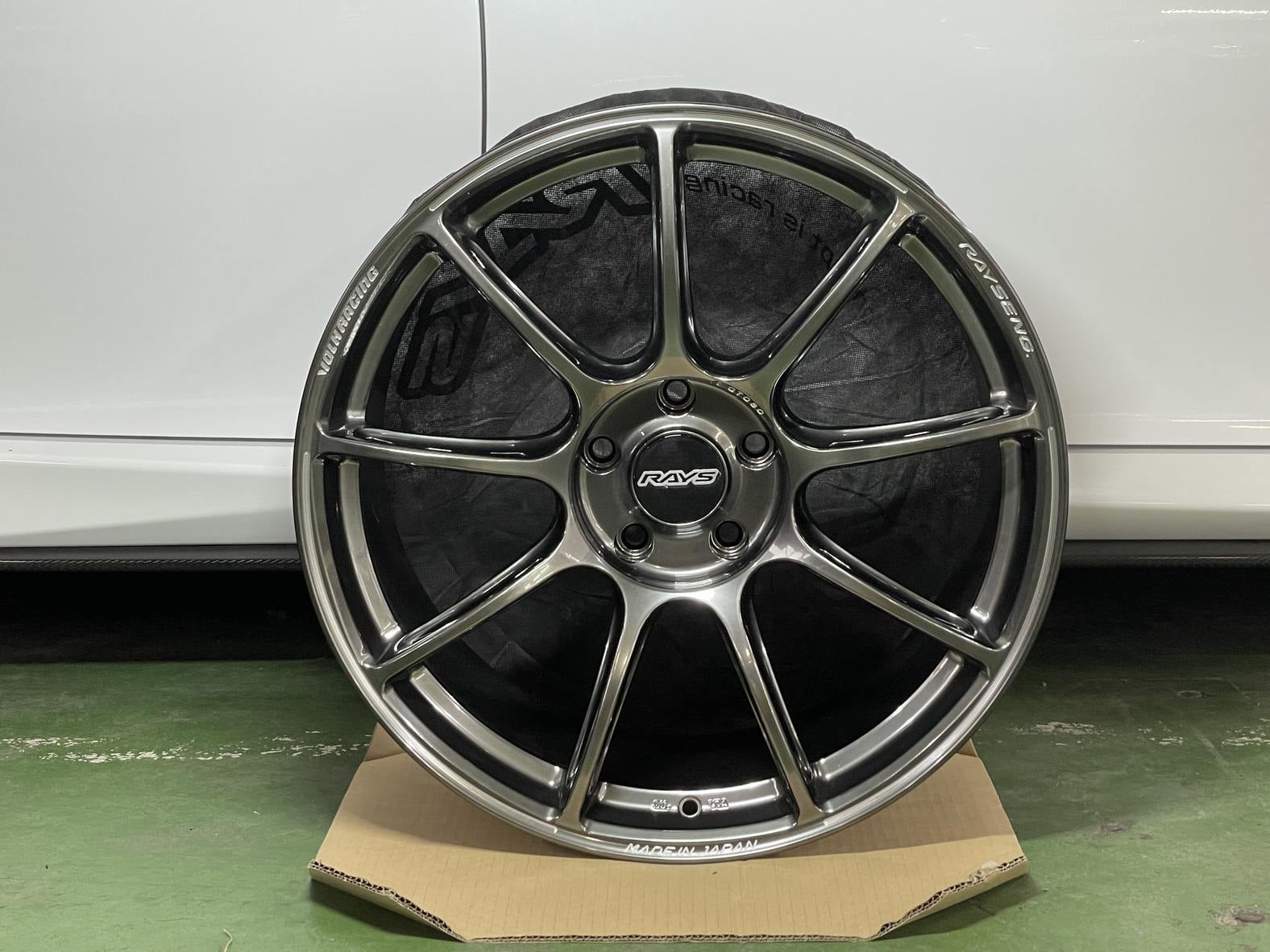 LEMS/RunRiot - LC500にRays GT090 ホイールはいかがでしょうか？...