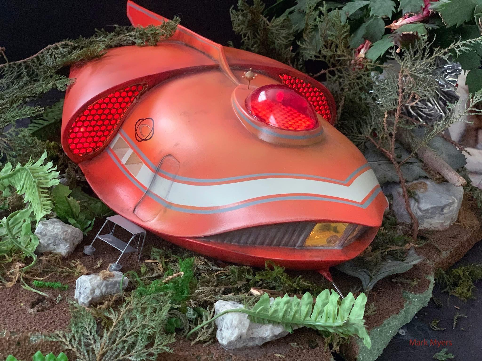 Building the Land of the Giants Spaceship Model