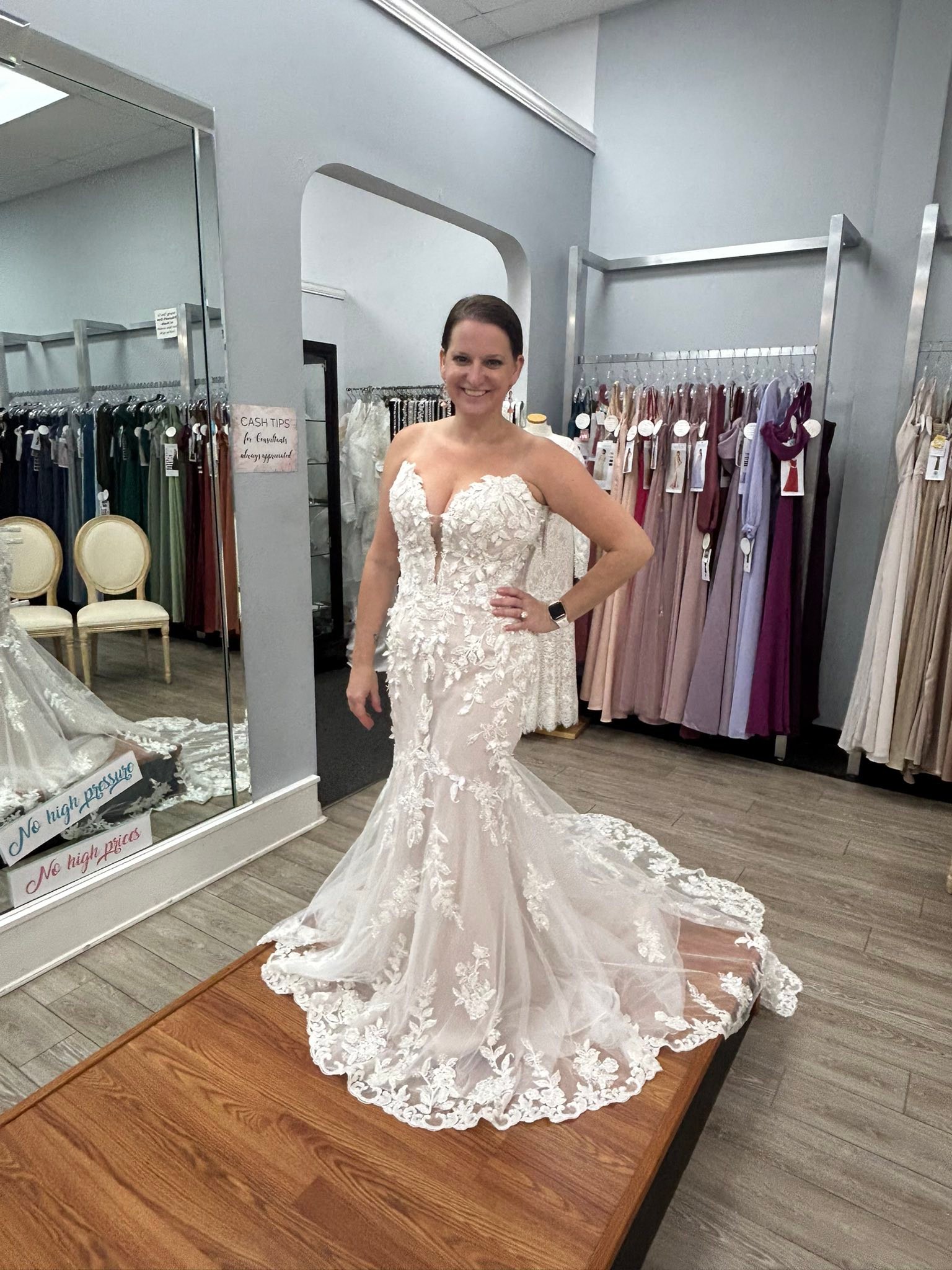 blue taffeta bridesmaid dresses BABARONI Chiffon White Sweetheart Floor-length Spaghetti Straps with Slit Pleated A-line, White / US0 Time_2025-6-9 Size:158/164 The dress features a FREE PEOPLE One Delia