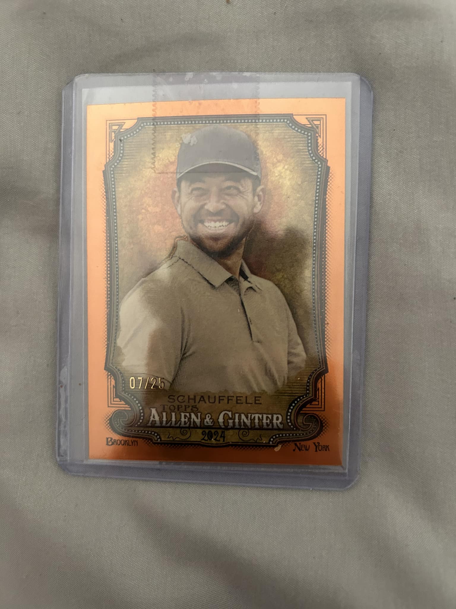 Kenan Thompson autograph in Topps Allen & Ginter 2025 sports card