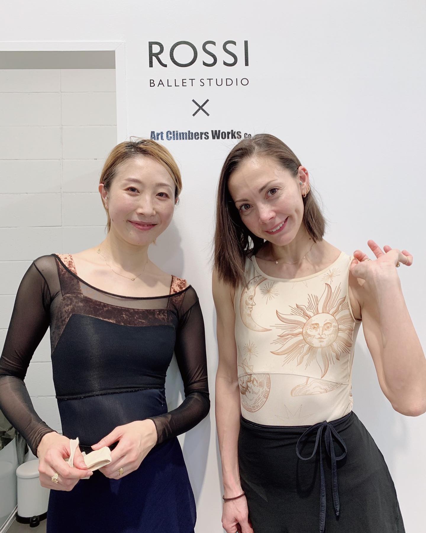 unoaの宇野澤さんがROSSIのレッスンに♥️ unoaのレオタード可愛いんだ 