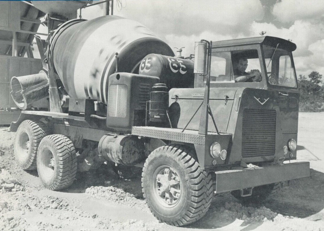 IH International On and Off-Highway High-Capacity Trucks M Series